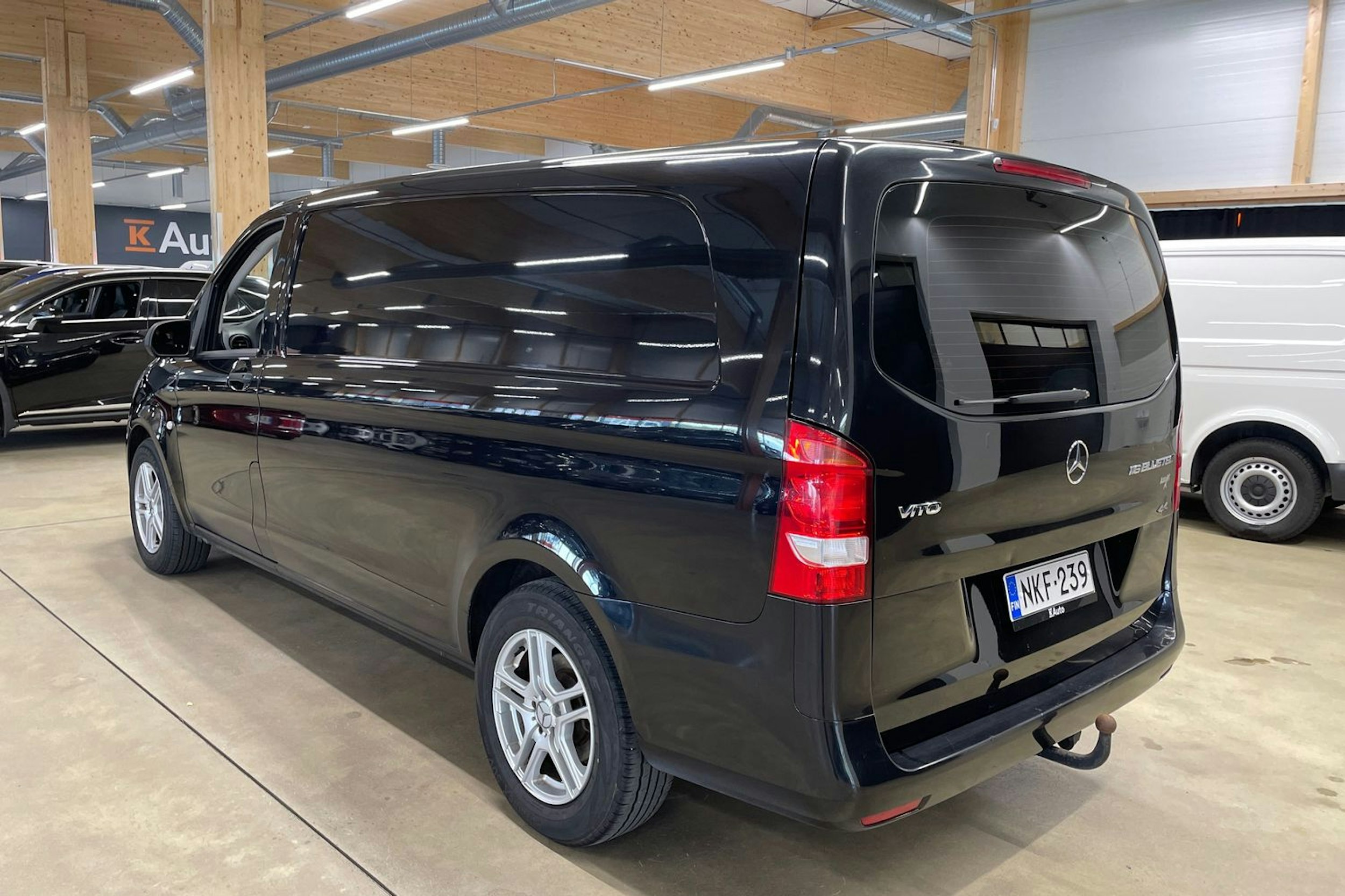 musta Mercedes-Benz Vito 2016 kuva 14.