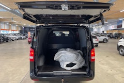 musta Mercedes-Benz Vito 2016 kuva 20.