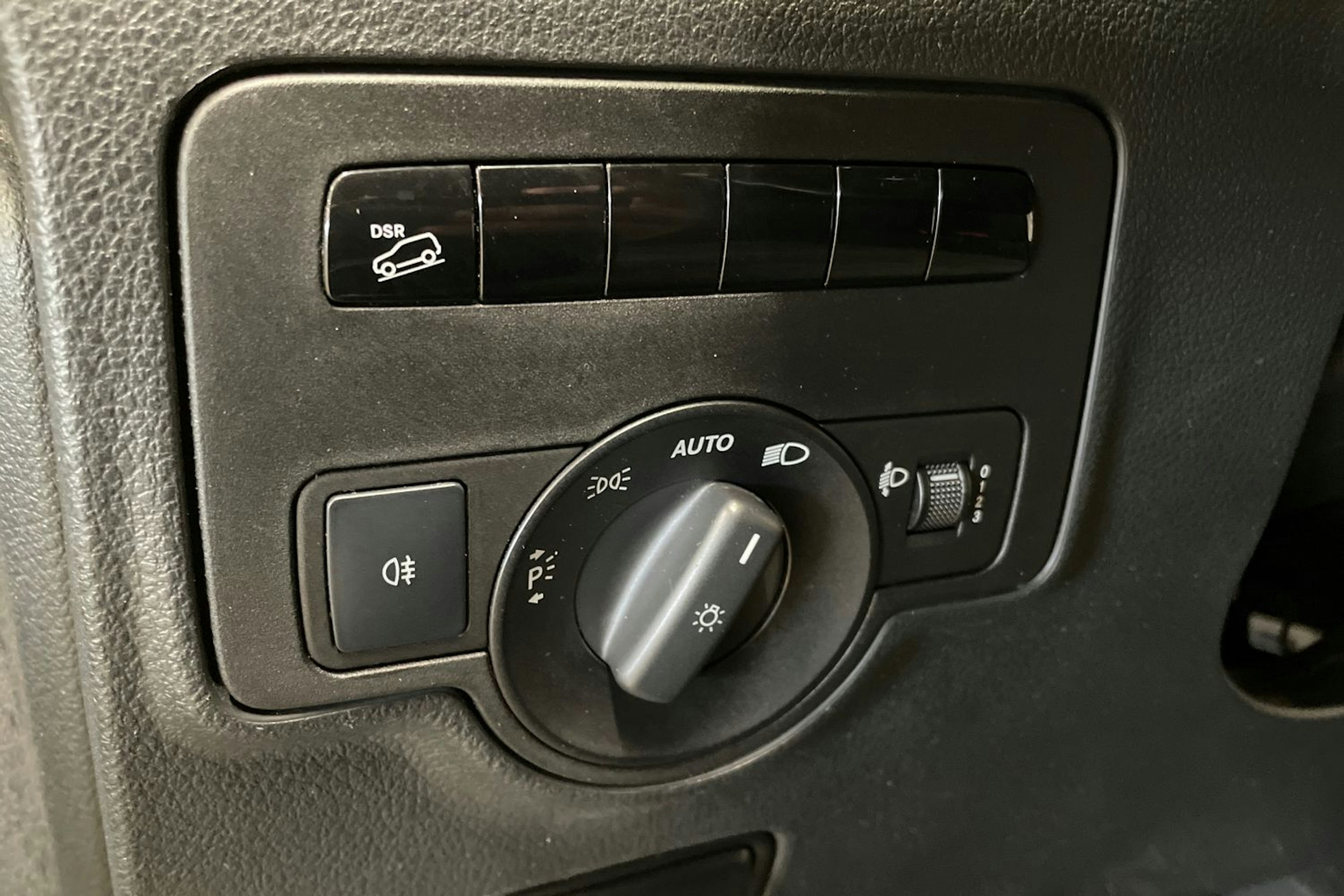 musta Mercedes-Benz Vito 2016 kuva 24.