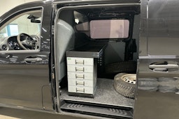 Musta Mercedes-Benz VITO 2016 kuva 16.