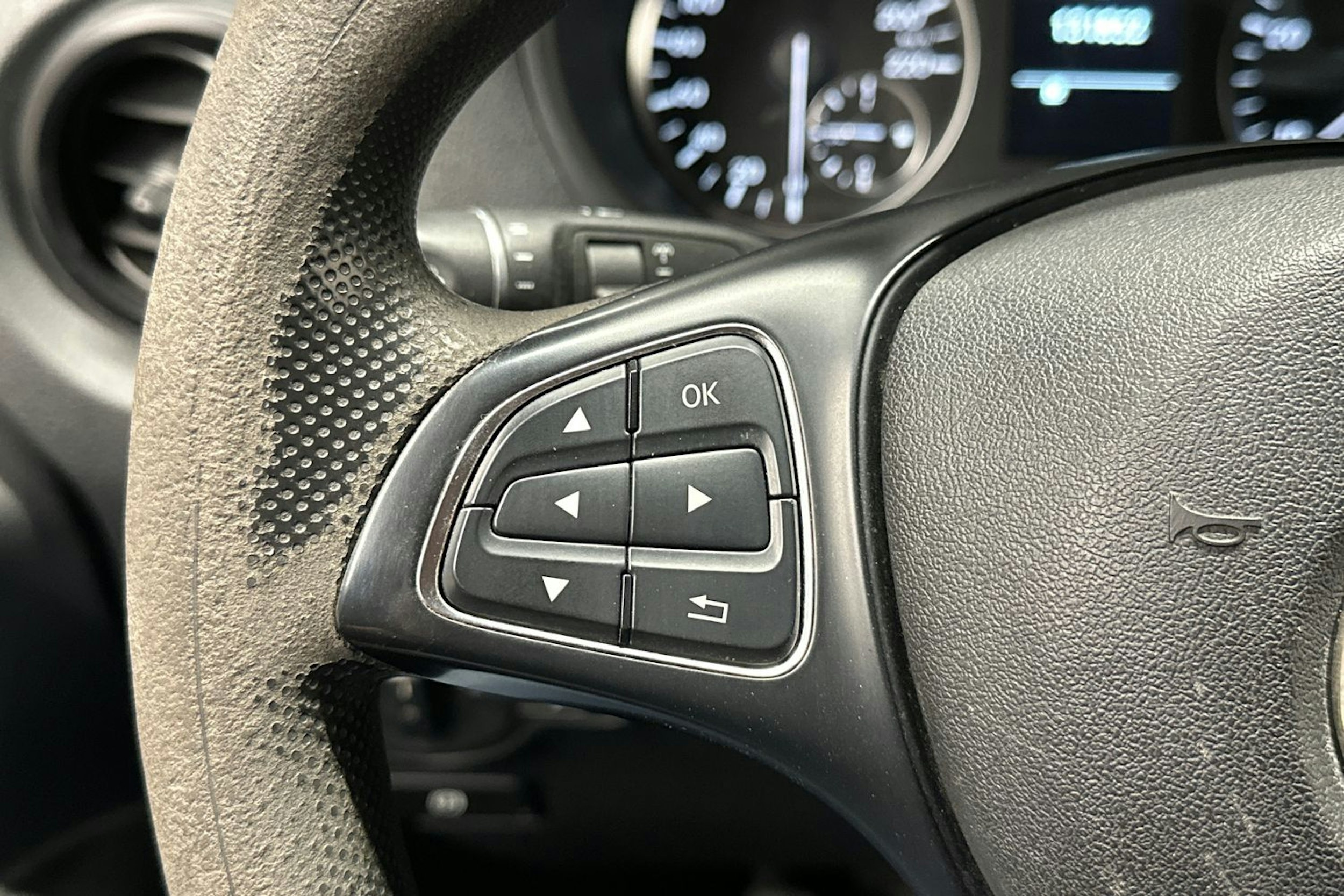 Musta Mercedes-Benz VITO 2016 kuva 18.