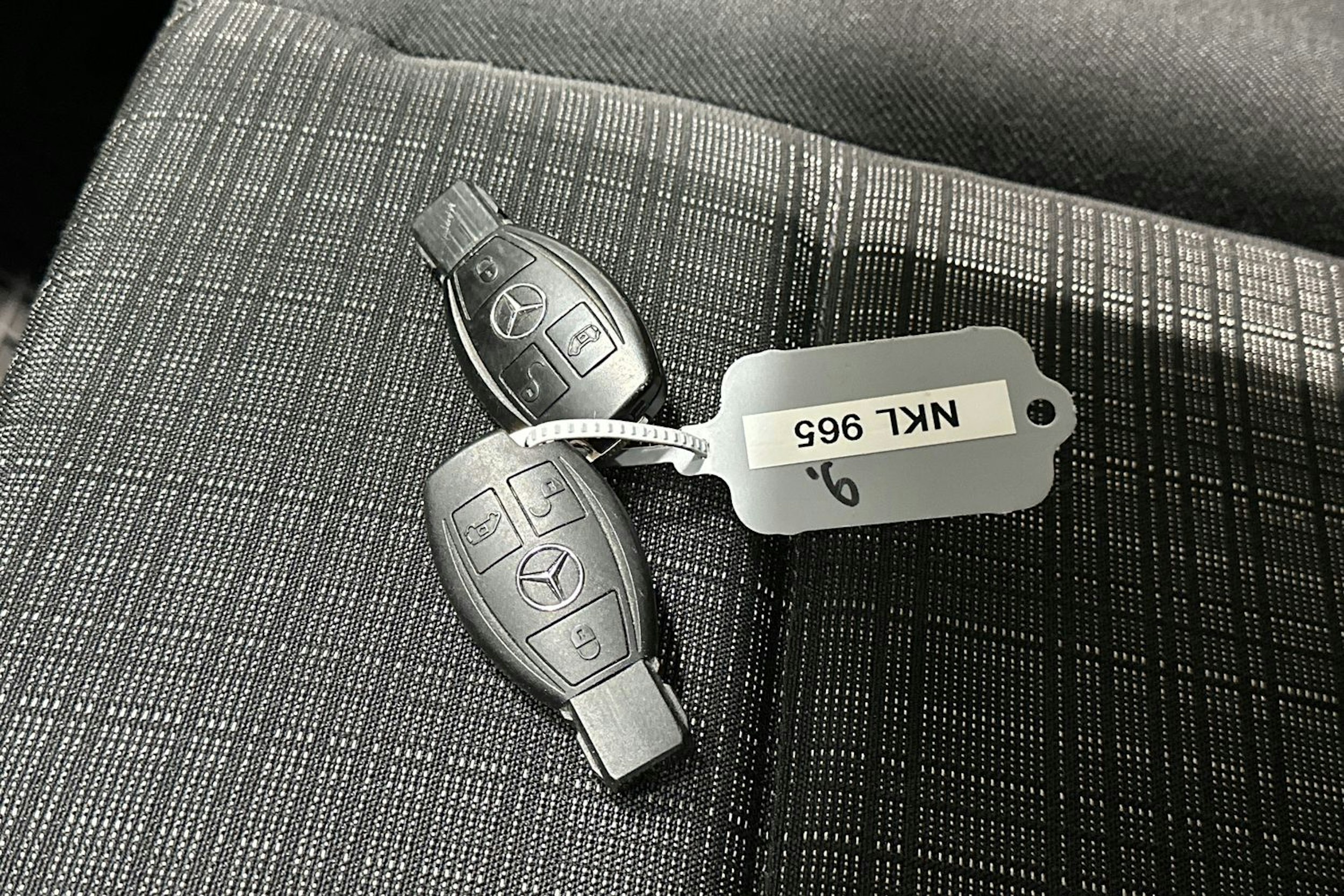 Musta Mercedes-Benz VITO 2016 kuva 23.