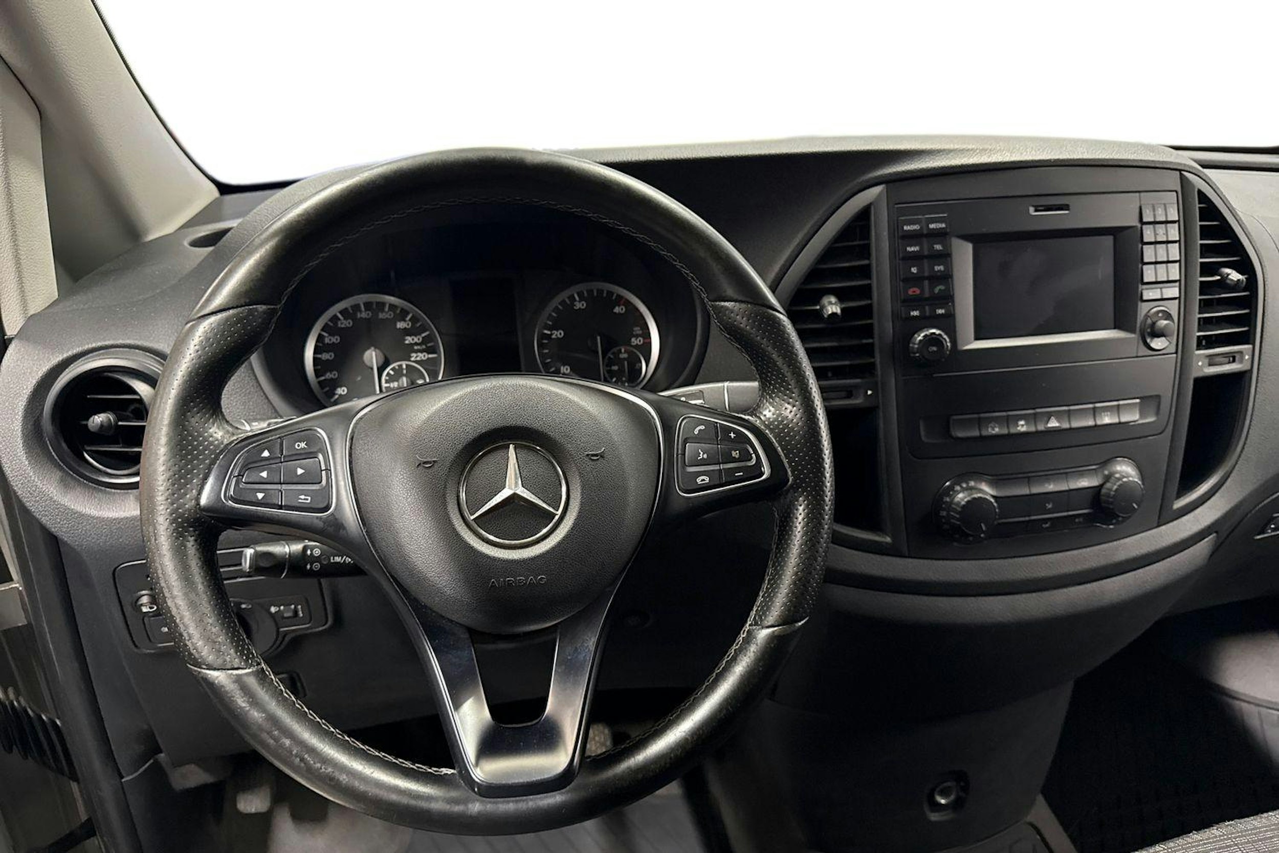 hopea Mercedes-Benz Vito 2016 kuva 9.