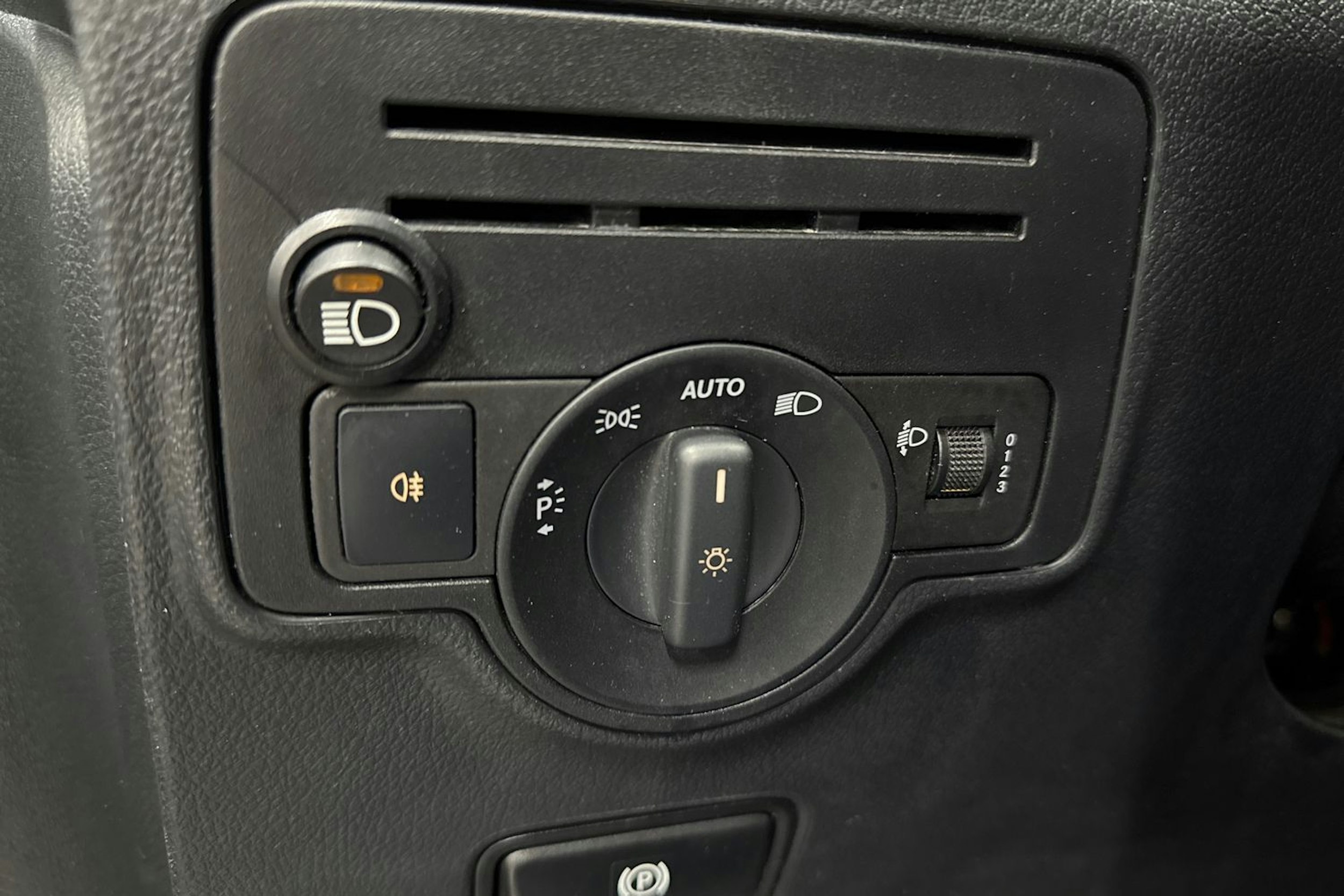 hopea Mercedes-Benz Vito 2016 kuva 17.