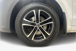 valkoinen Mercedes-Benz Vito 2016 kuva 9.