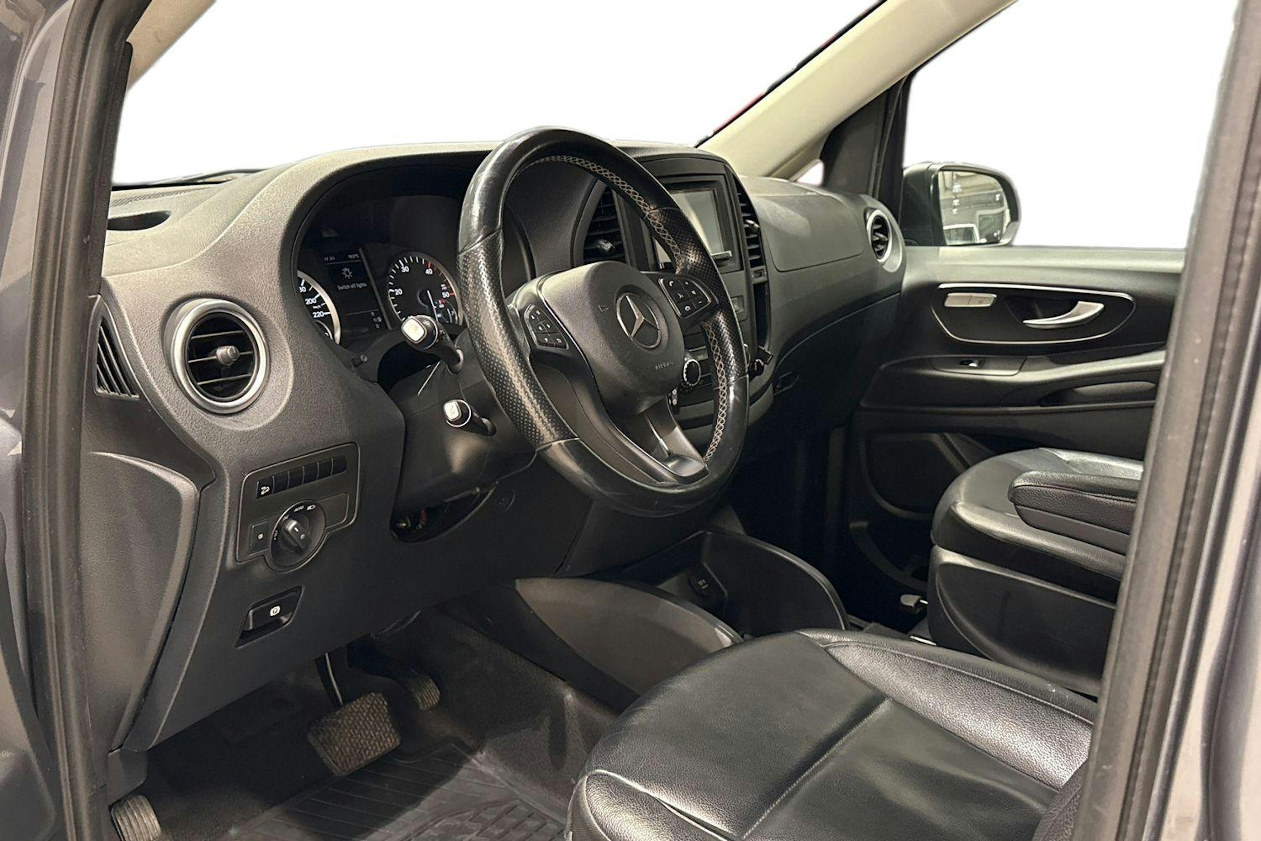 Harmaa Mercedes-Benz VITO 2016 kuva 7.