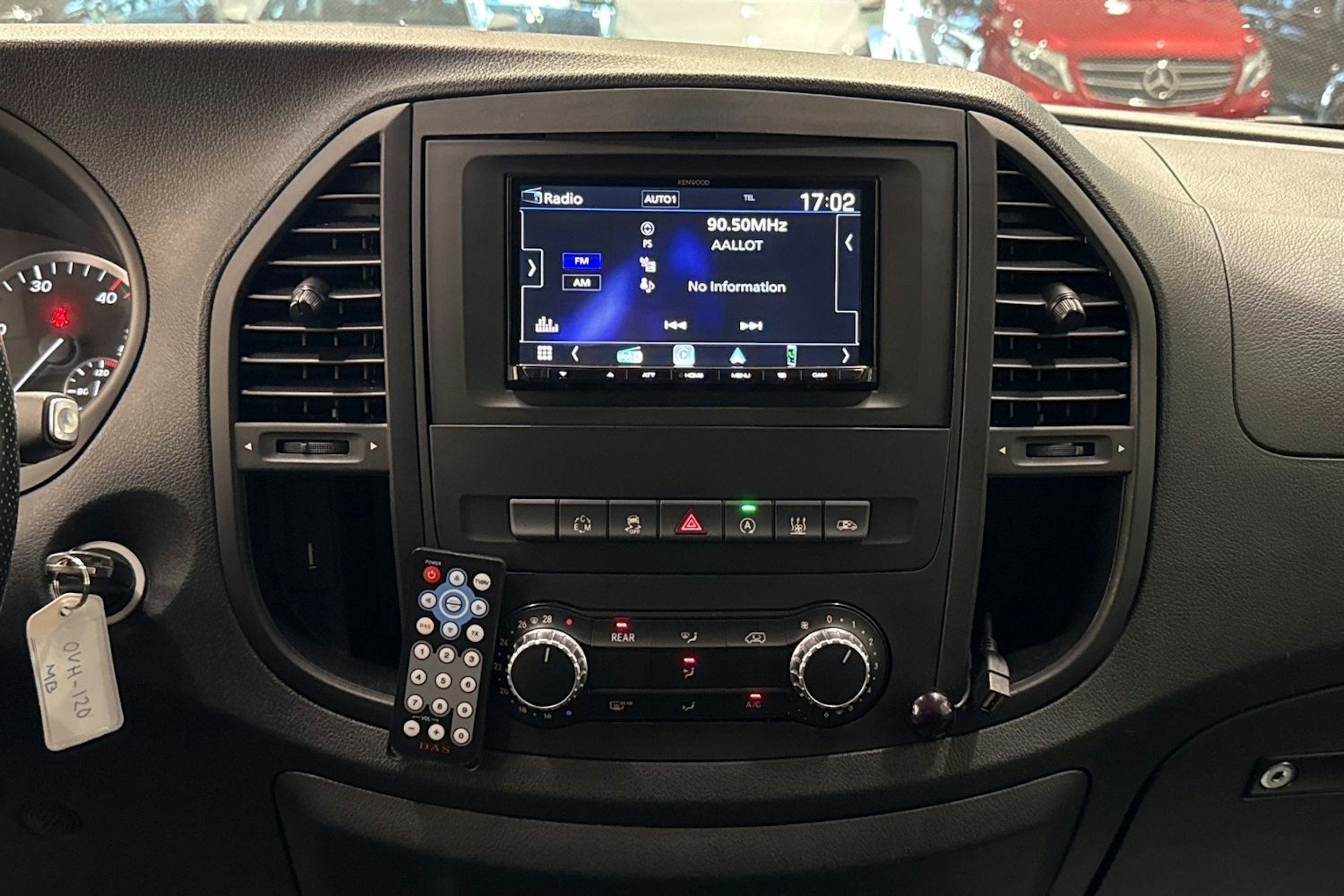 Harmaa Mercedes-Benz VITO 2016 kuva 14.