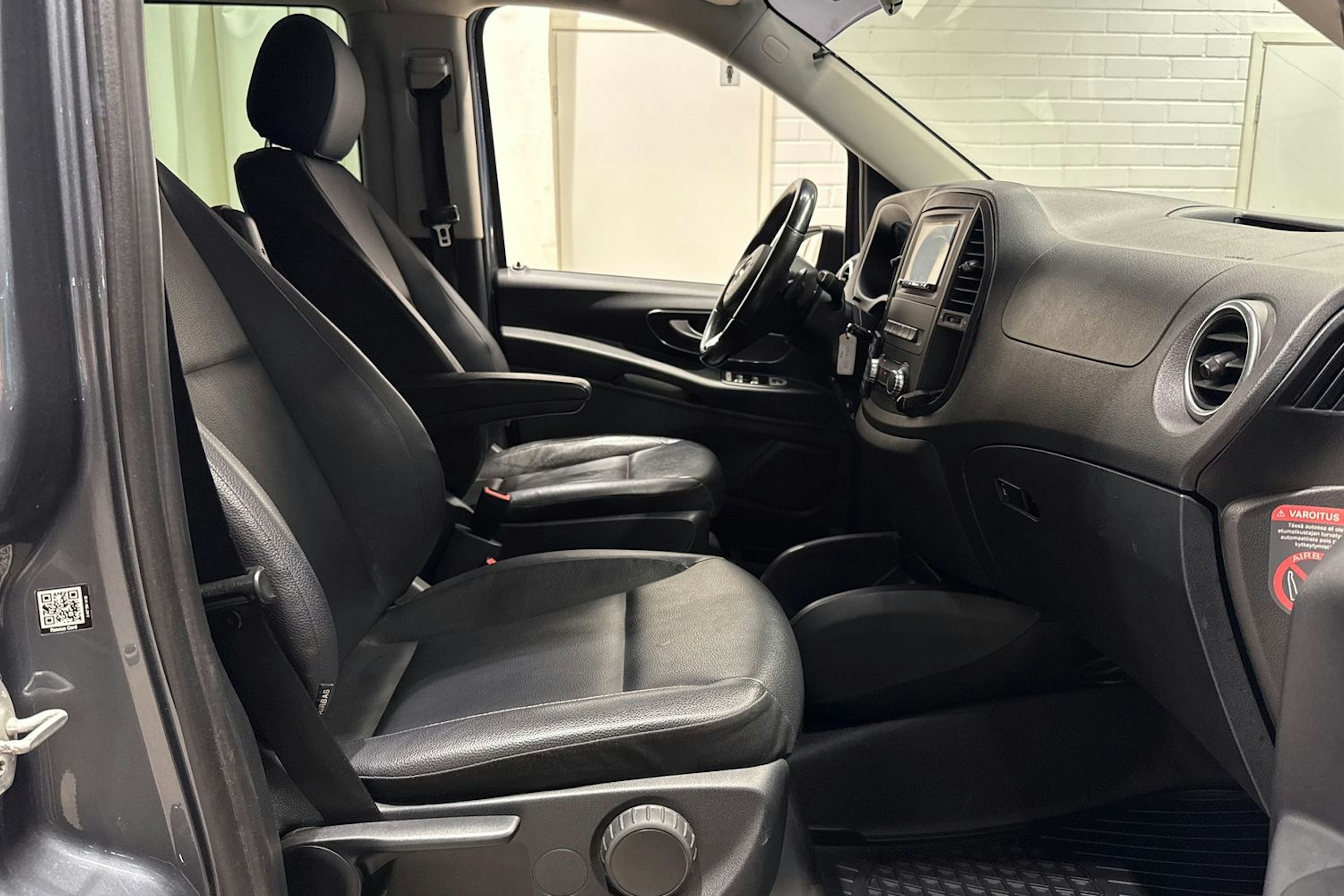 Harmaa Mercedes-Benz VITO 2016 kuva 17.