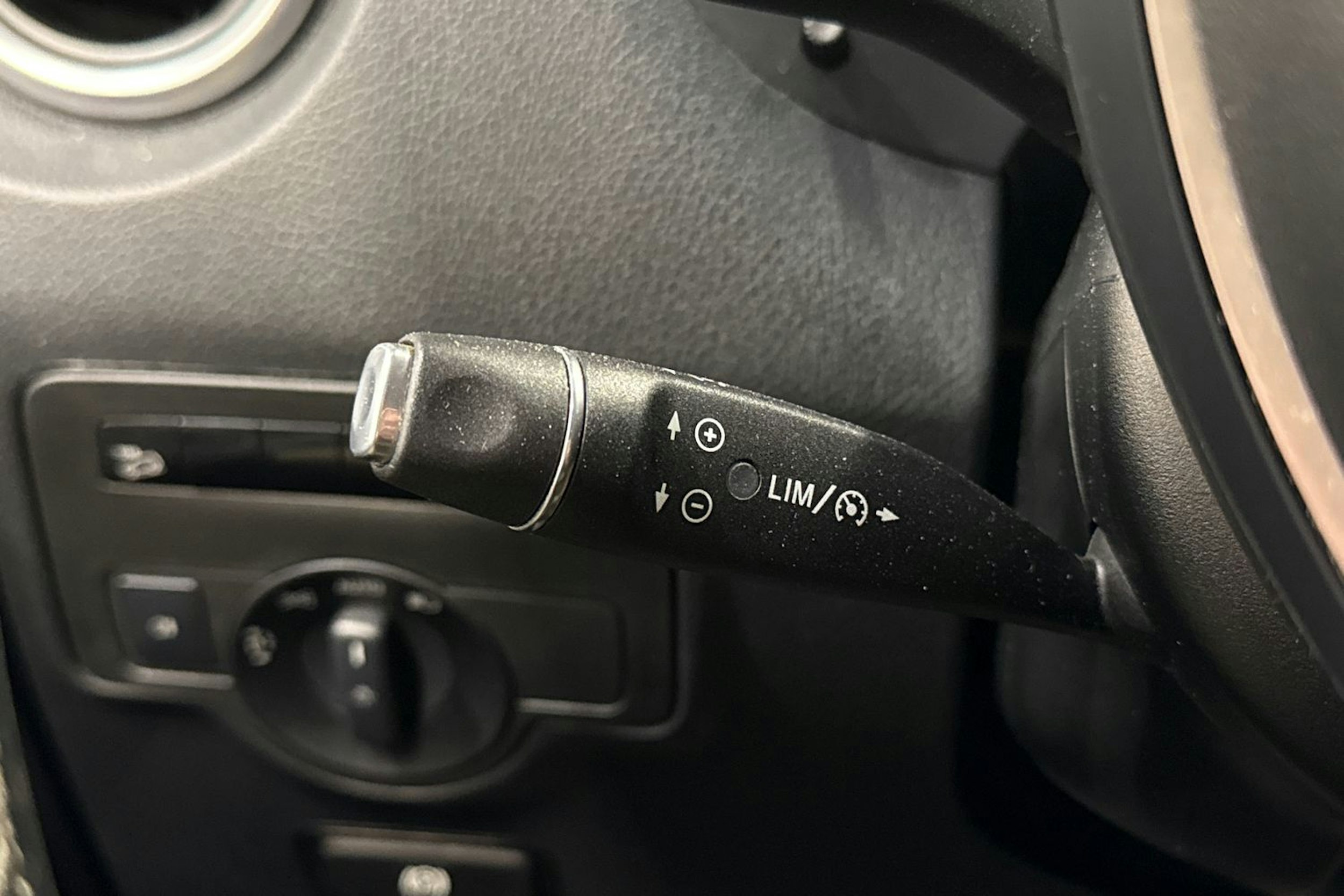 Harmaa Mercedes-Benz VITO 2016 kuva 21.