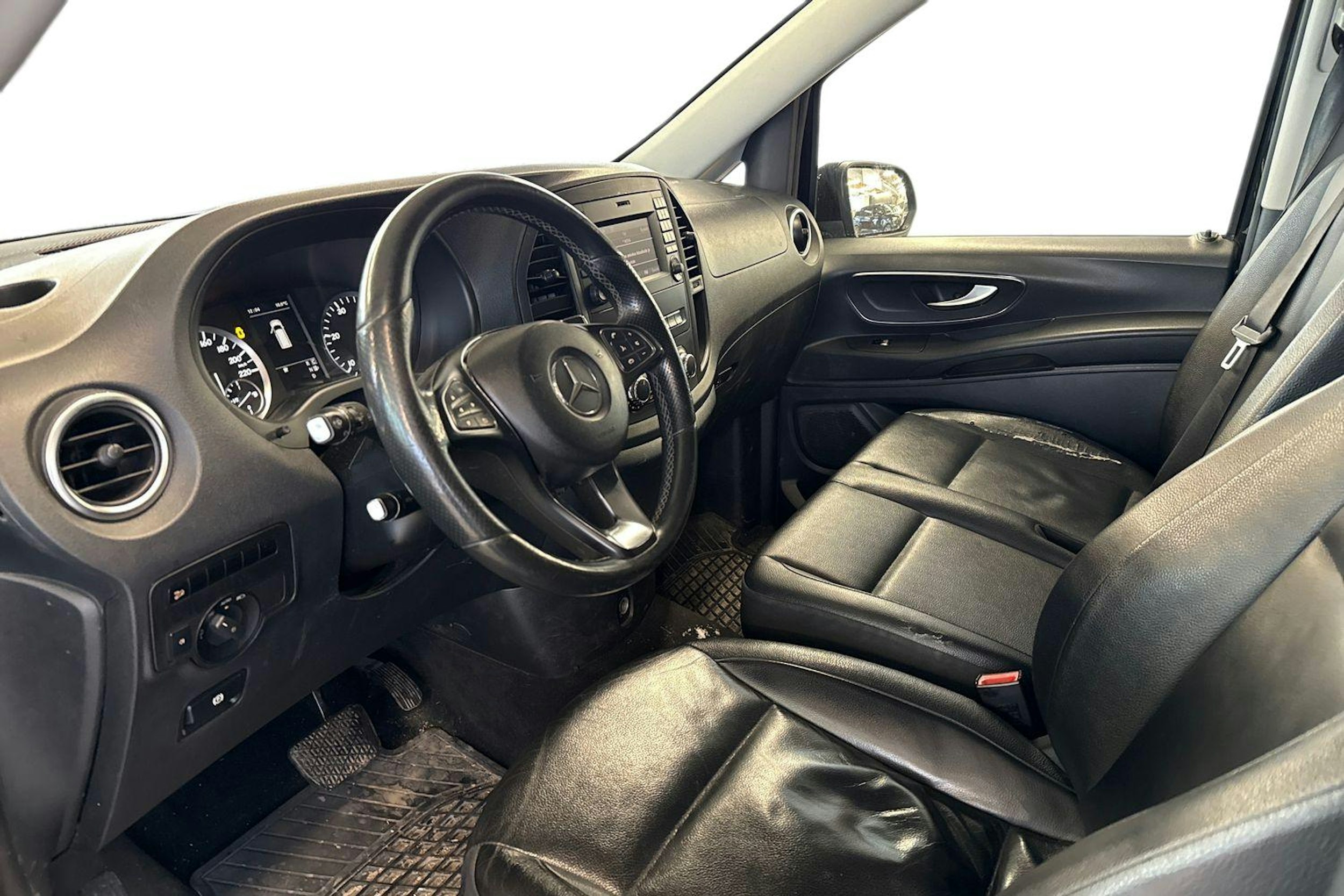 musta Mercedes-Benz Vito 2016 kuva 3.