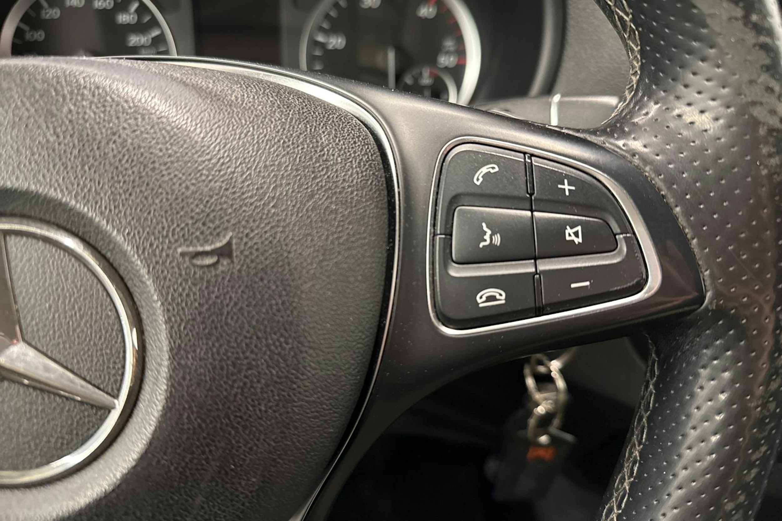 musta Mercedes-Benz Vito 2016 kuva 16.