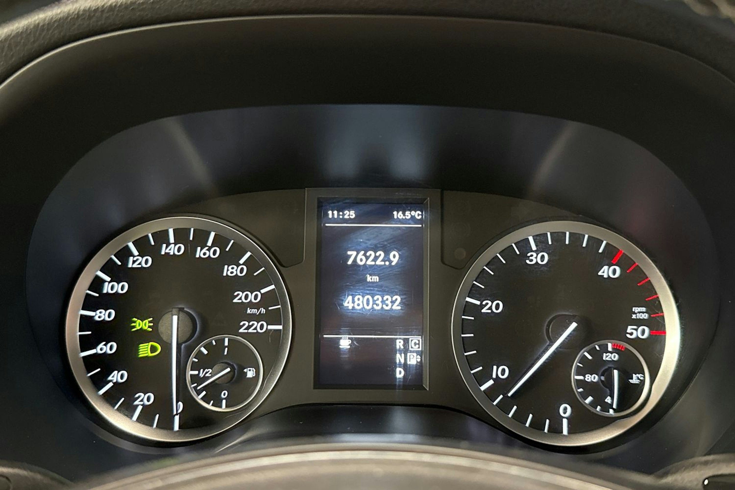 musta Mercedes-Benz Vito 2016 kuva 17.