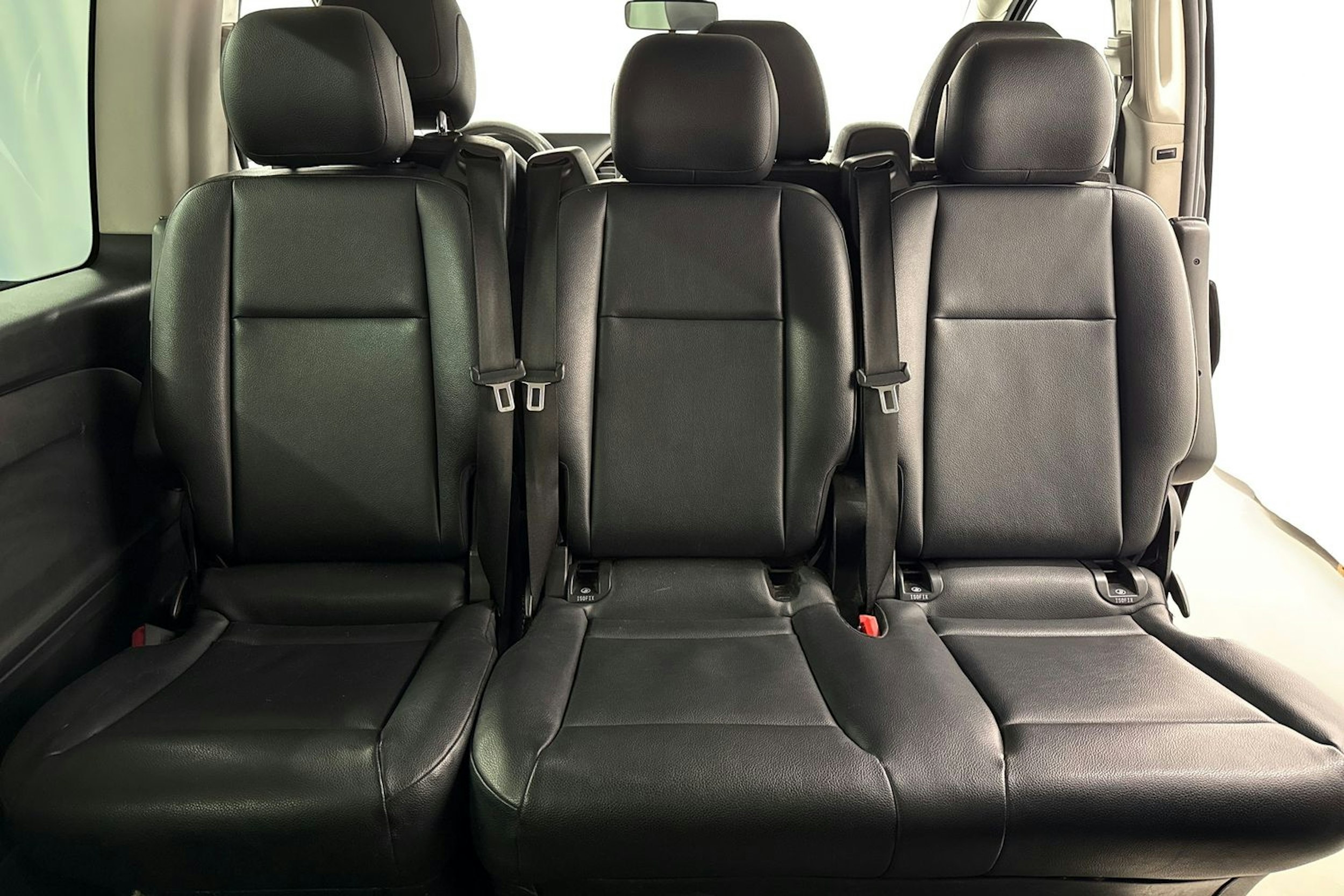 musta Mercedes-Benz Vito 2016 kuva 28.