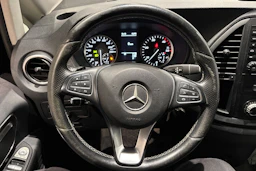 musta Mercedes-Benz Vito 2016 kuva 16.