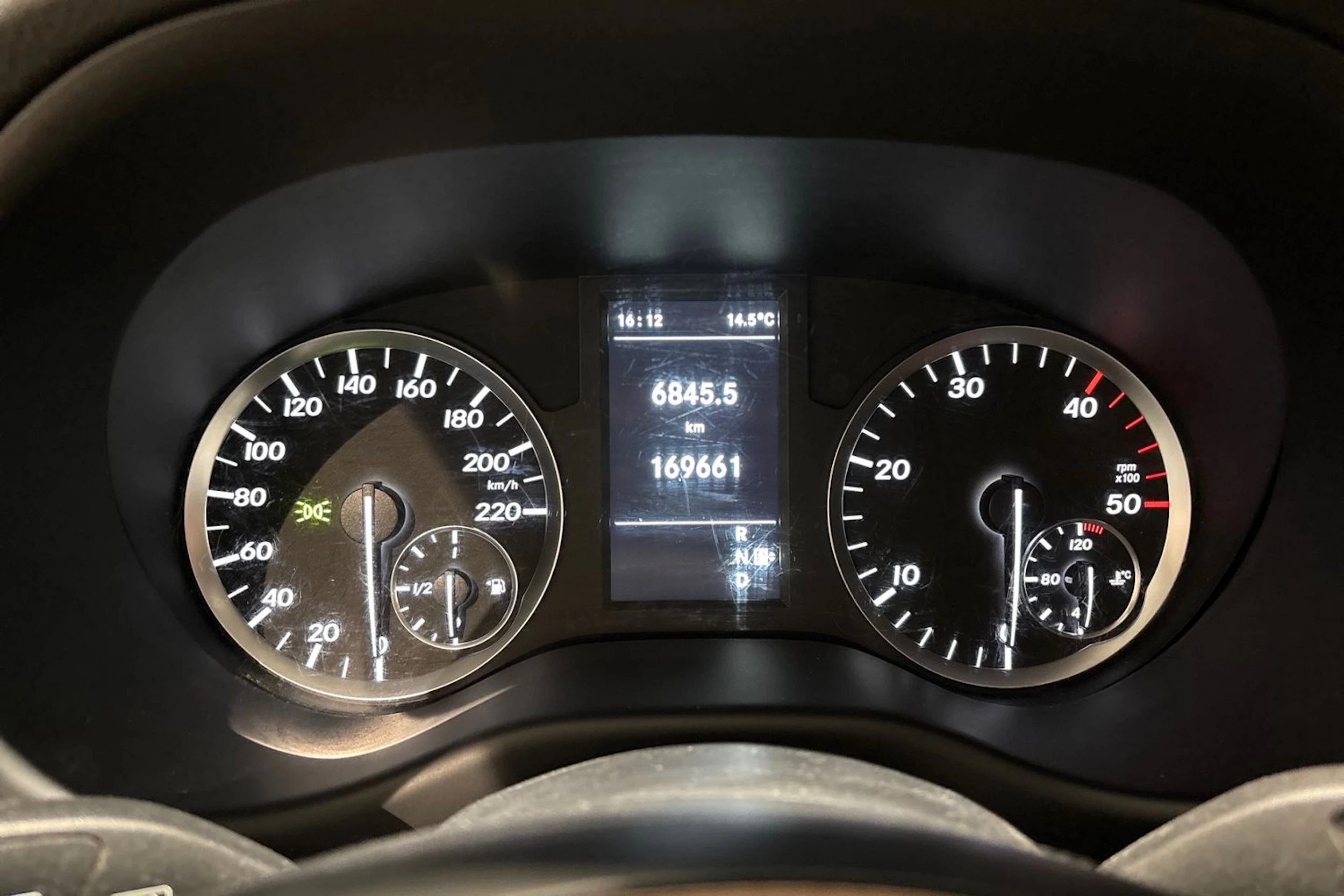 musta Mercedes-Benz Vito 2016 kuva 17.