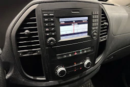 musta Mercedes-Benz Vito 2016 kuva 18.