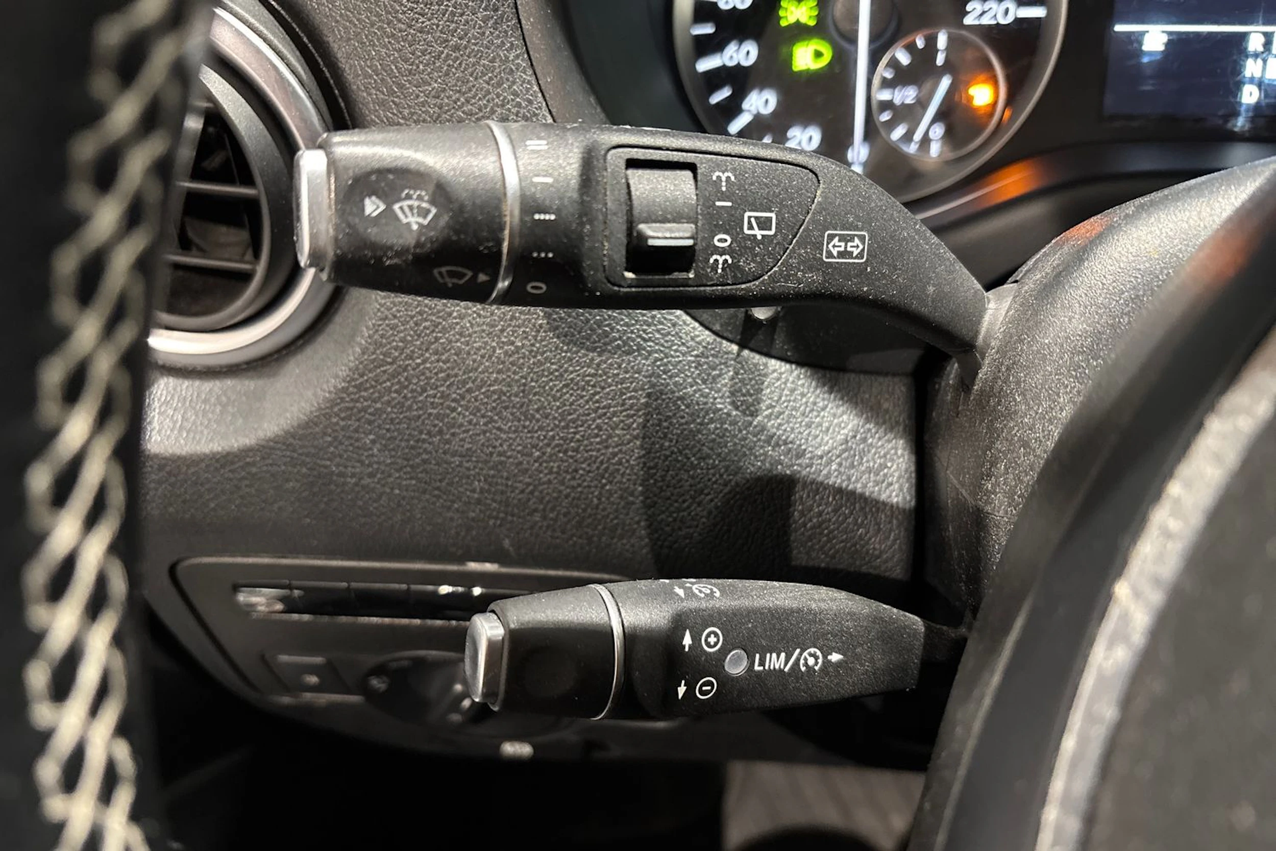 musta Mercedes-Benz Vito 2016 kuva 23.