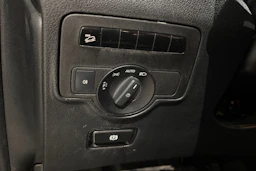 musta Mercedes-Benz Vito 2016 kuva 25.