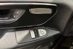 musta Mercedes-Benz Vito 2016 kuva 26.