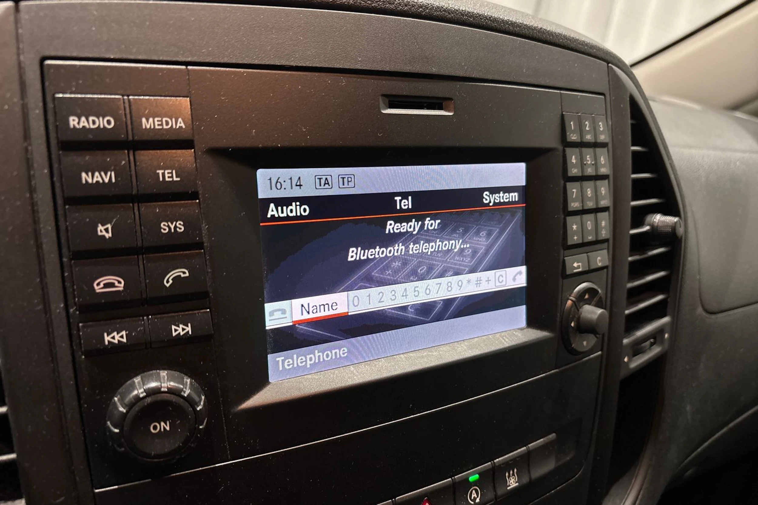 musta Mercedes-Benz Vito 2016 kuva 27.