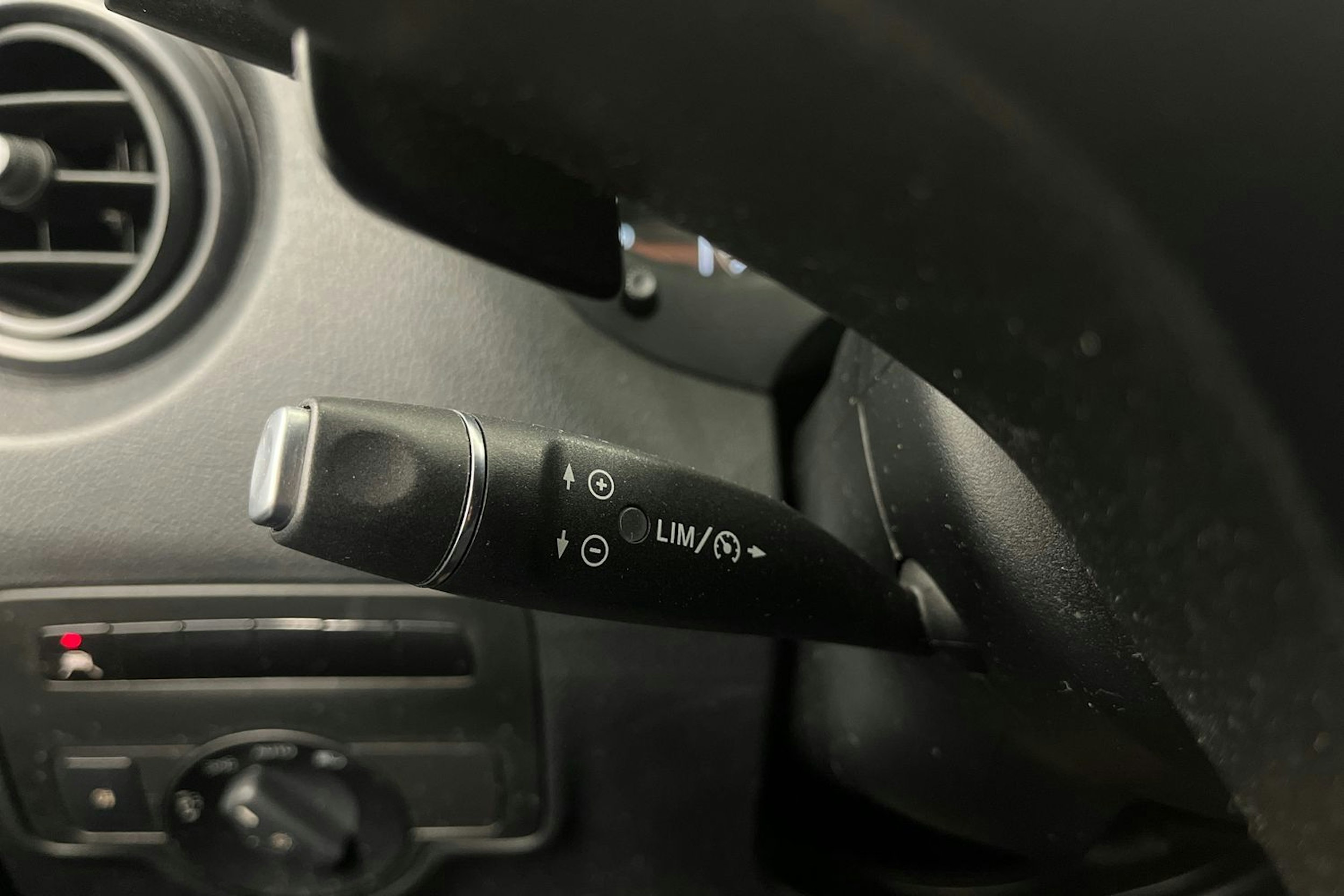 harmaa Mercedes-Benz Vito 2016 kuva 16.