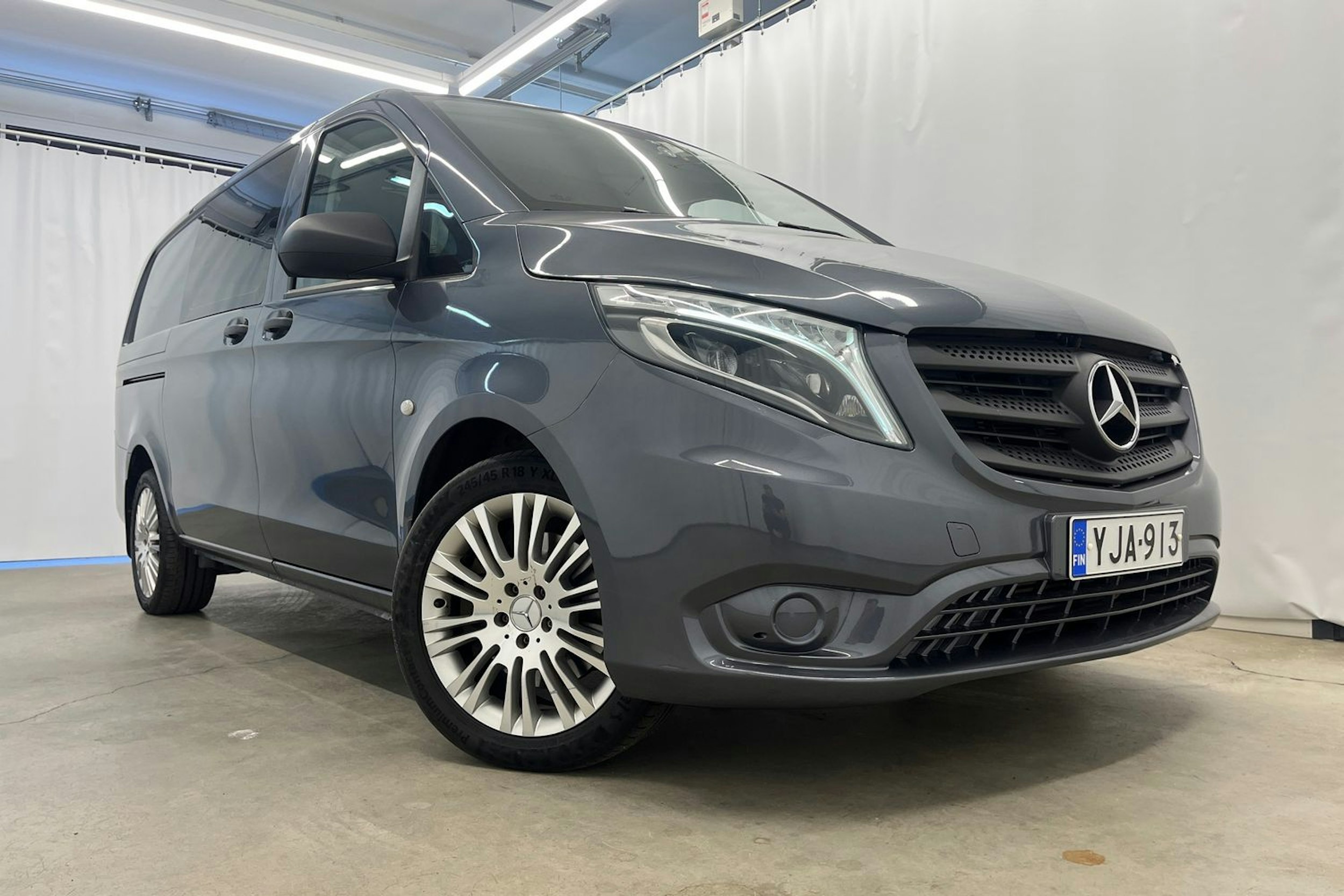 harmaa Mercedes-Benz Vito 2016 kuva 22.