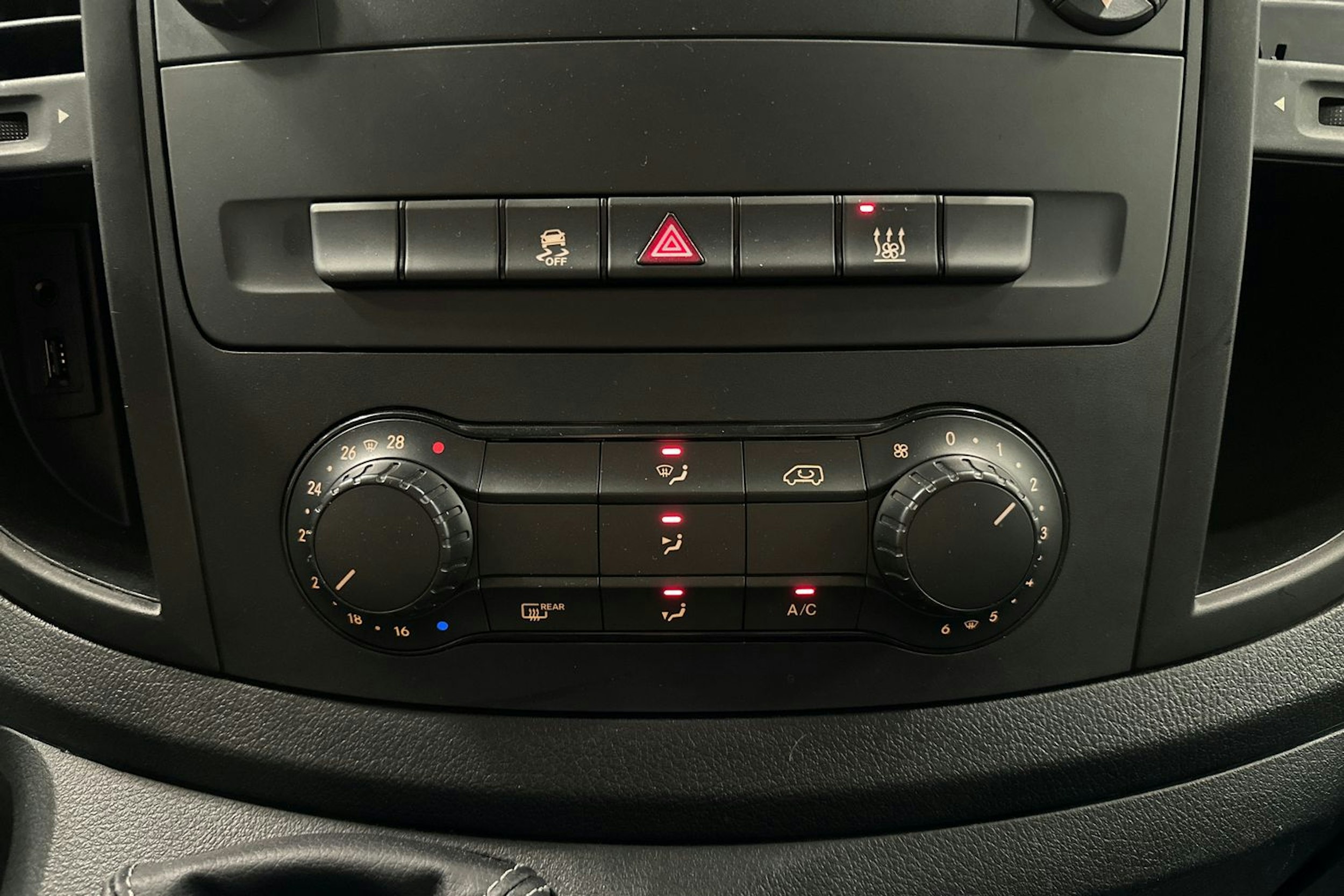 hopea Mercedes-Benz Vito 2017 kuva 17.