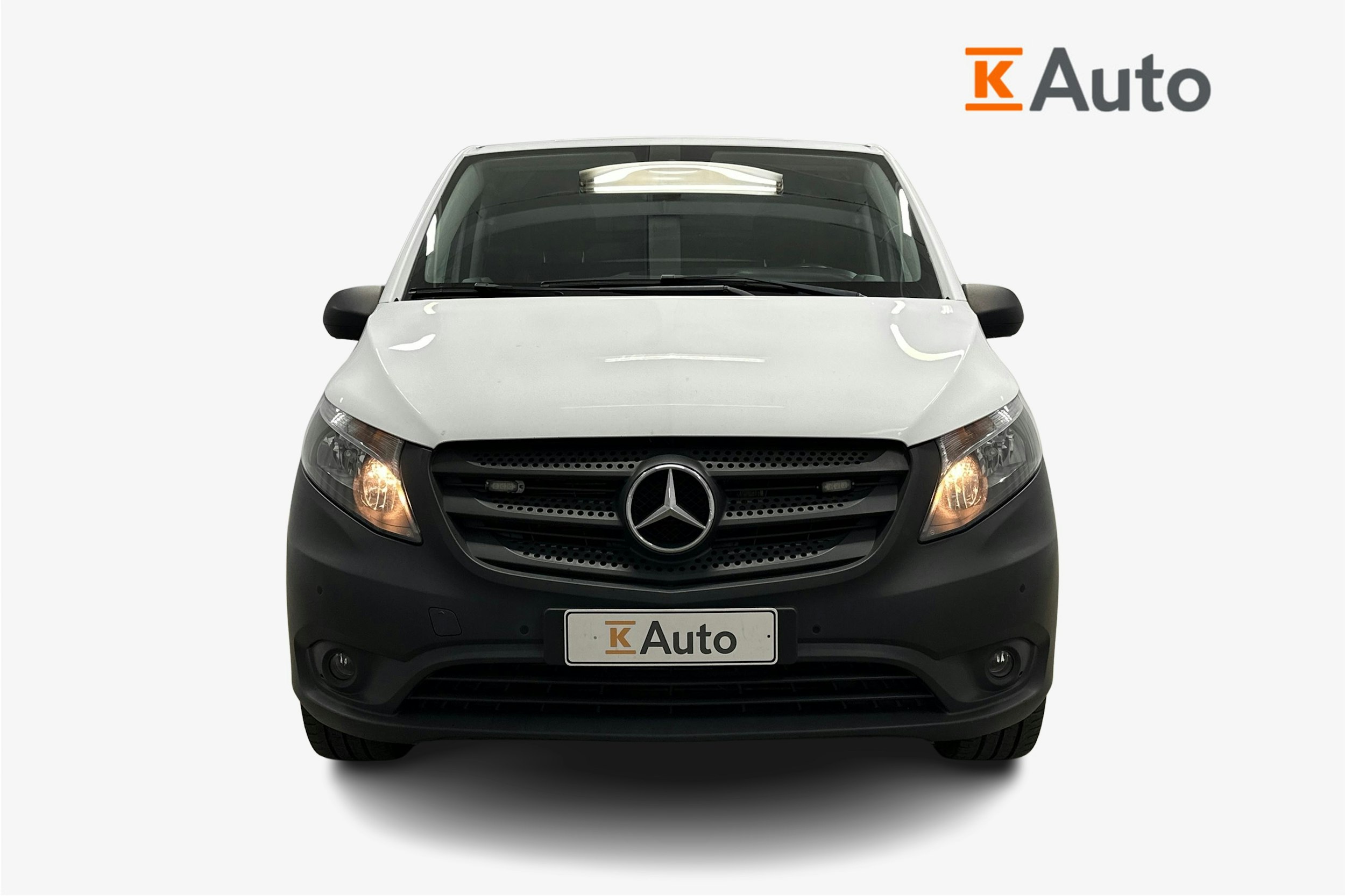 valkoinen Mercedes-Benz Vito 2017 kuva 4.