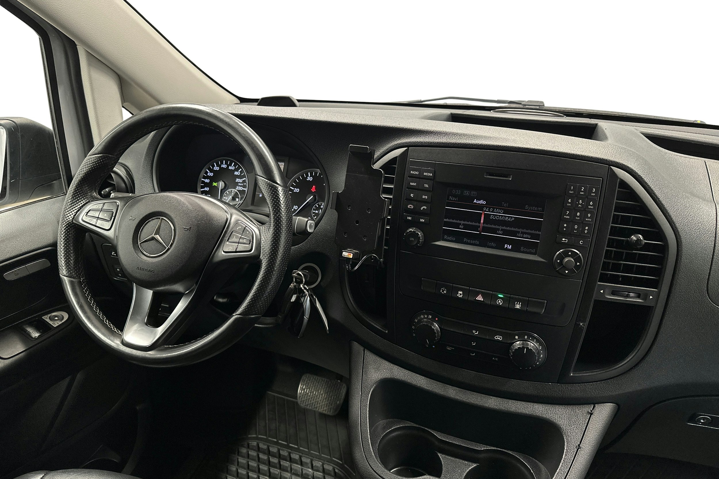 valkoinen Mercedes-Benz Vito 2017 kuva 7.