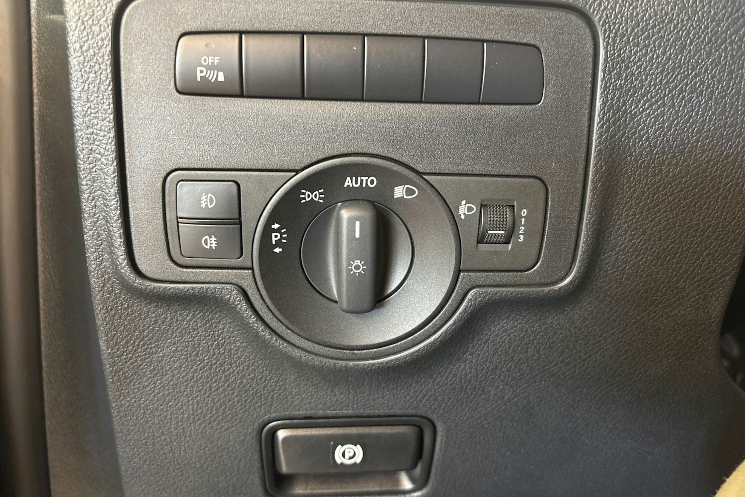 harmaa Mercedes-Benz Vito 2017 kuva 22.