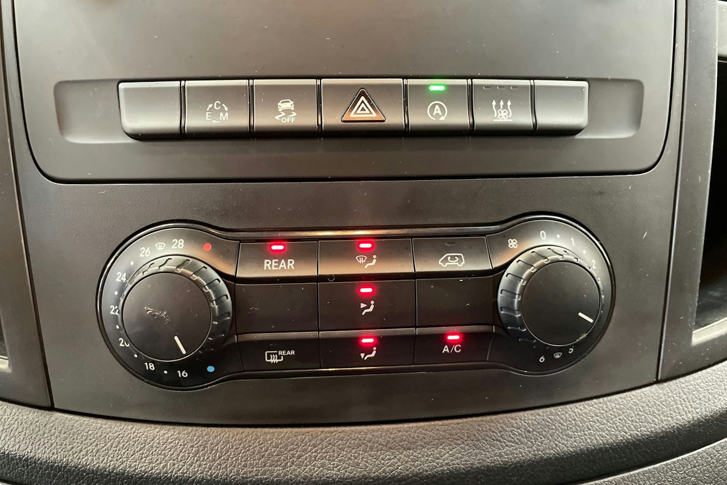 harmaa Mercedes-Benz Vito 2017 kuva 25.