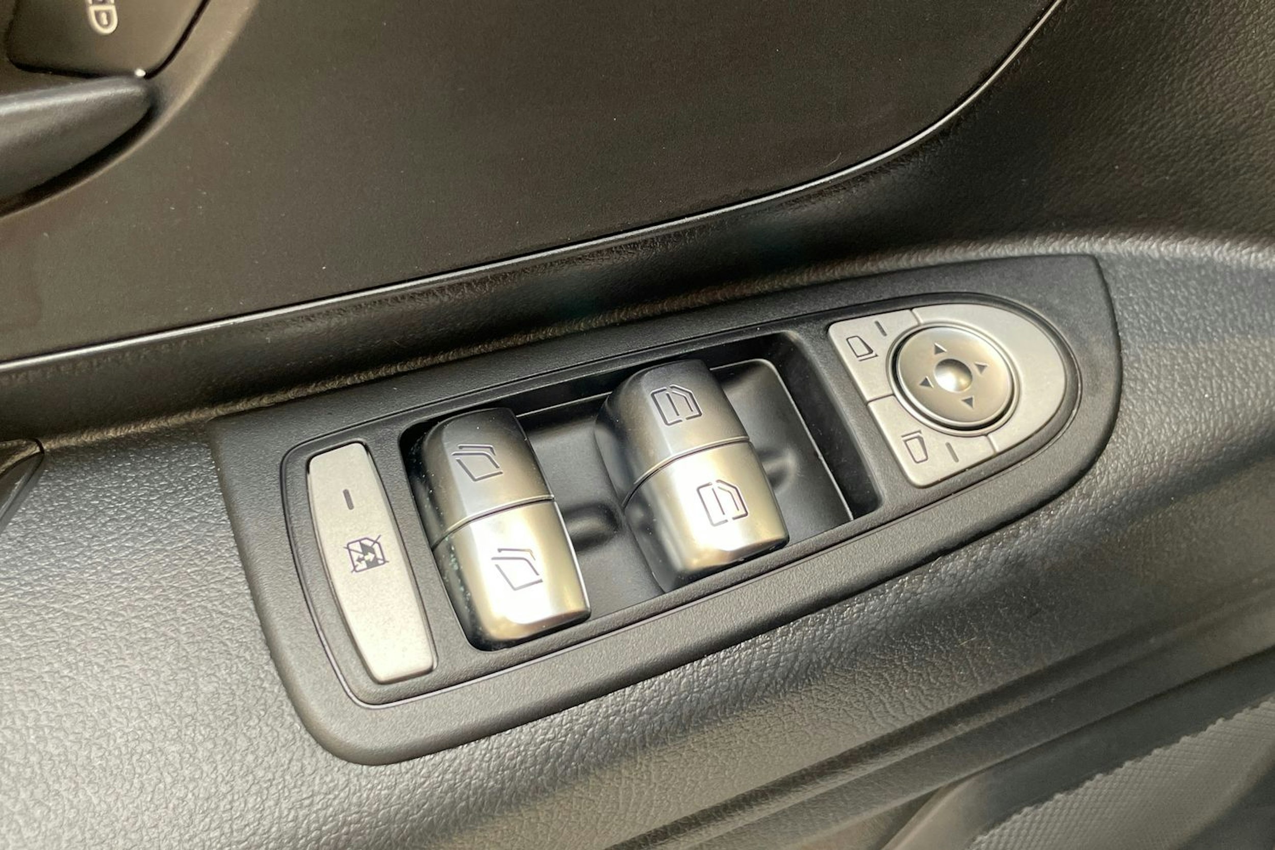 harmaa Mercedes-Benz Vito 2017 kuva 27.