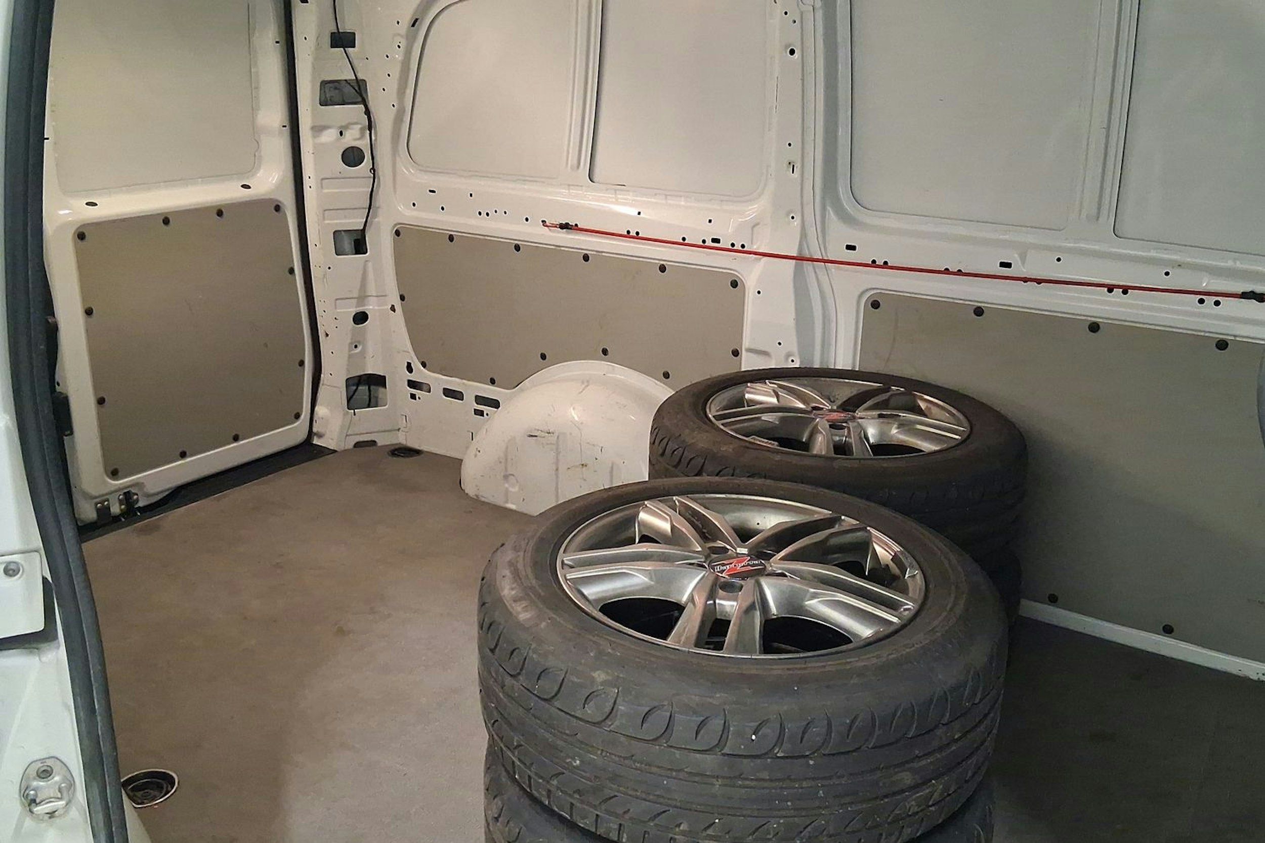 valkoinen Mercedes-Benz Vito 2017 kuva 15.