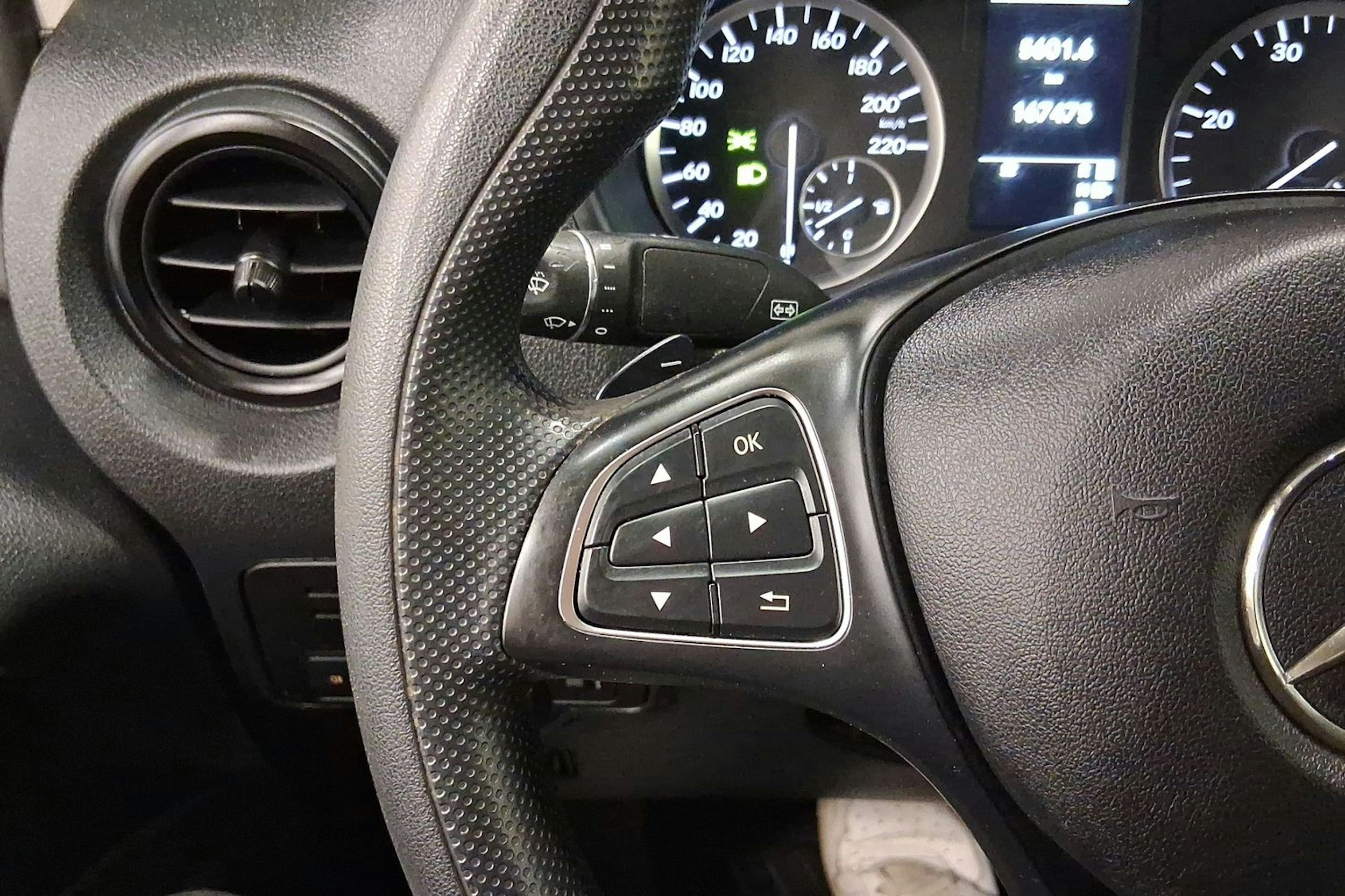 valkoinen Mercedes-Benz Vito 2017 kuva 17.