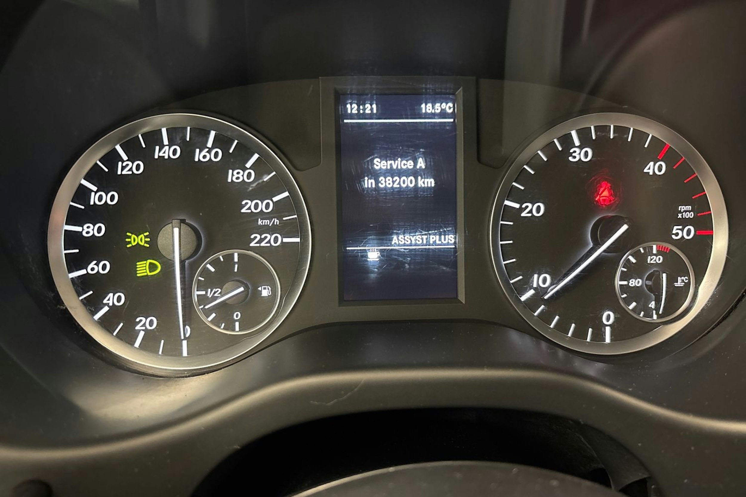 Valkoinen Mercedes-Benz Vito 2017 kuva 19.