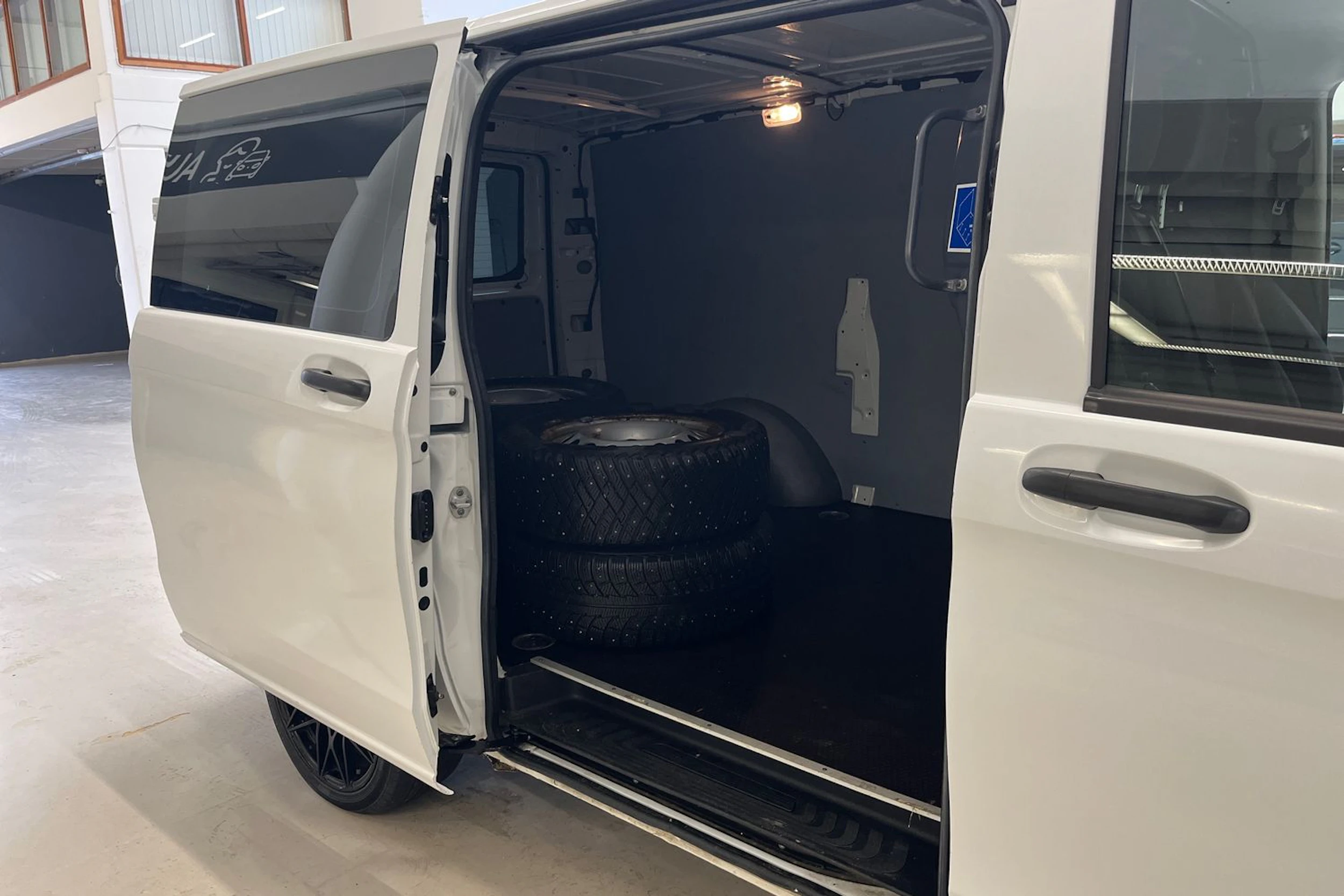valkoinen Mercedes-Benz Vito 2017 kuva 13.