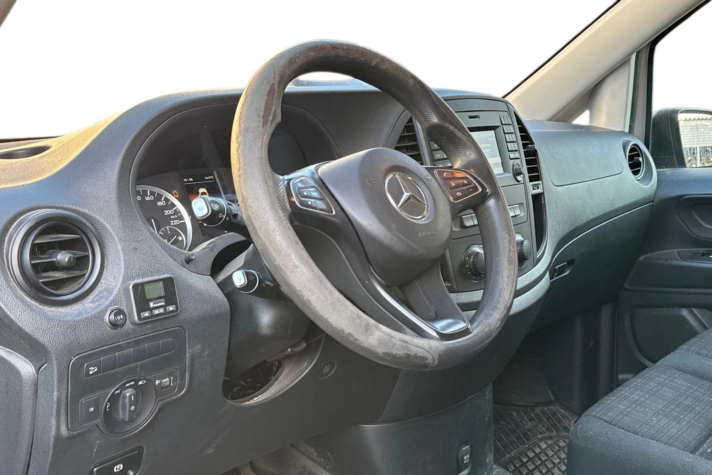 met. harmaa Mercedes-Benz Vito 2017 kuva 3.