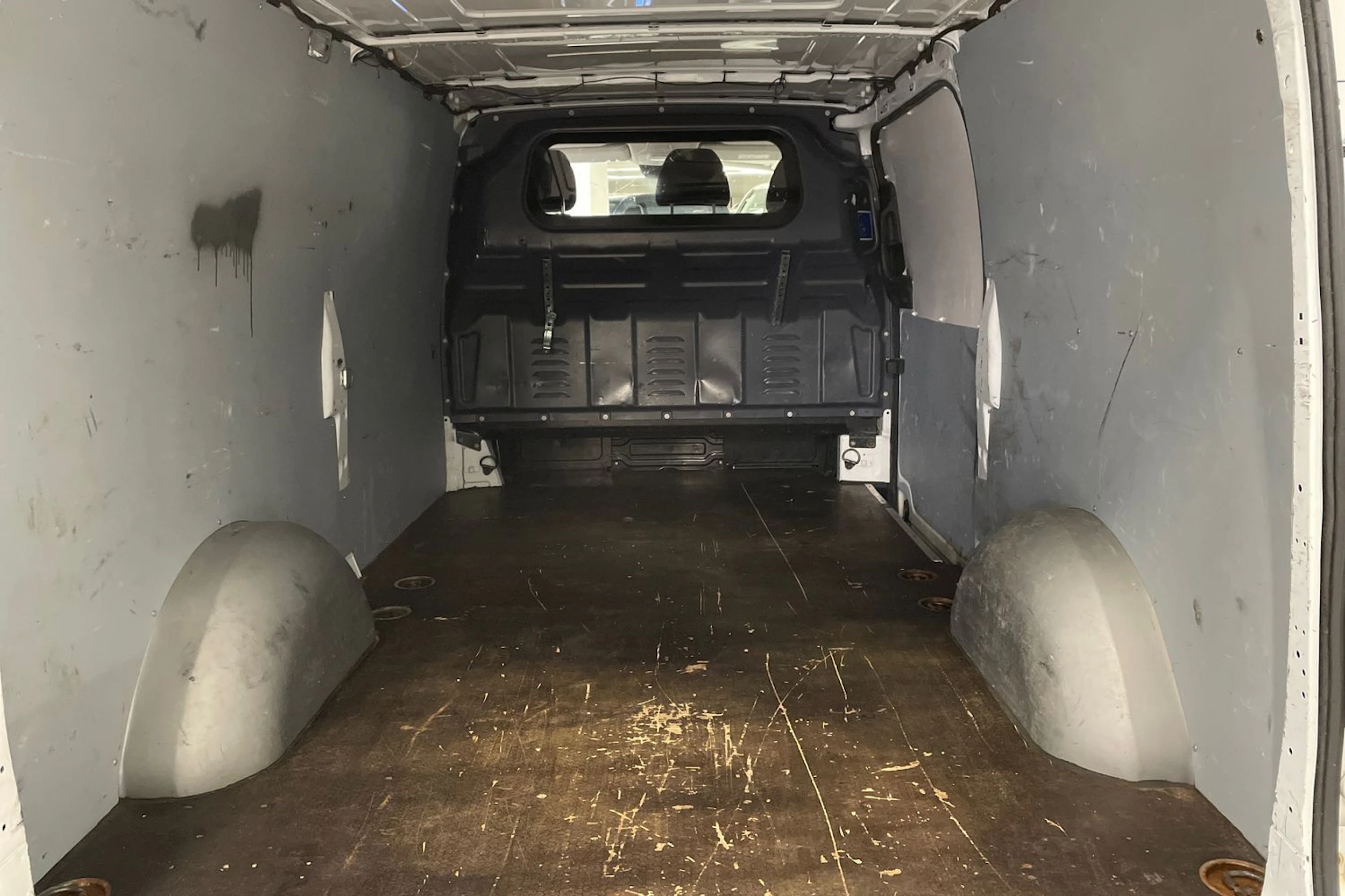 valkoinen Mercedes-Benz Vito 2017 kuva 15.