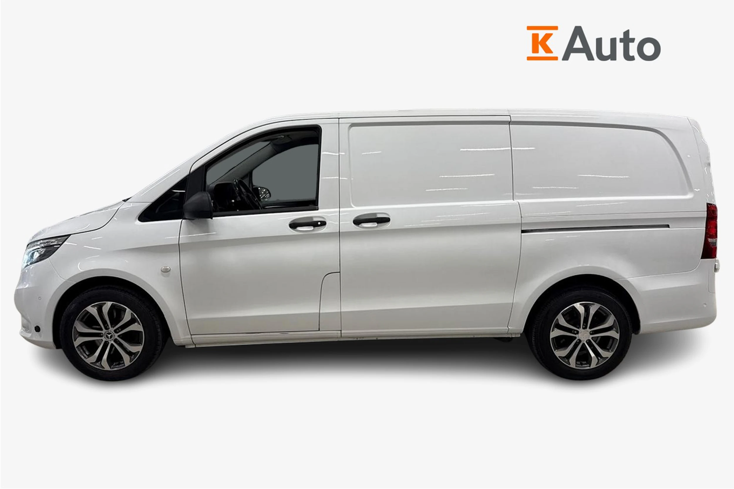 valkoinen Mercedes-Benz Vito 2017 kuva 5.