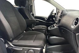 valkoinen Mercedes-Benz Vito 2017 kuva 8.