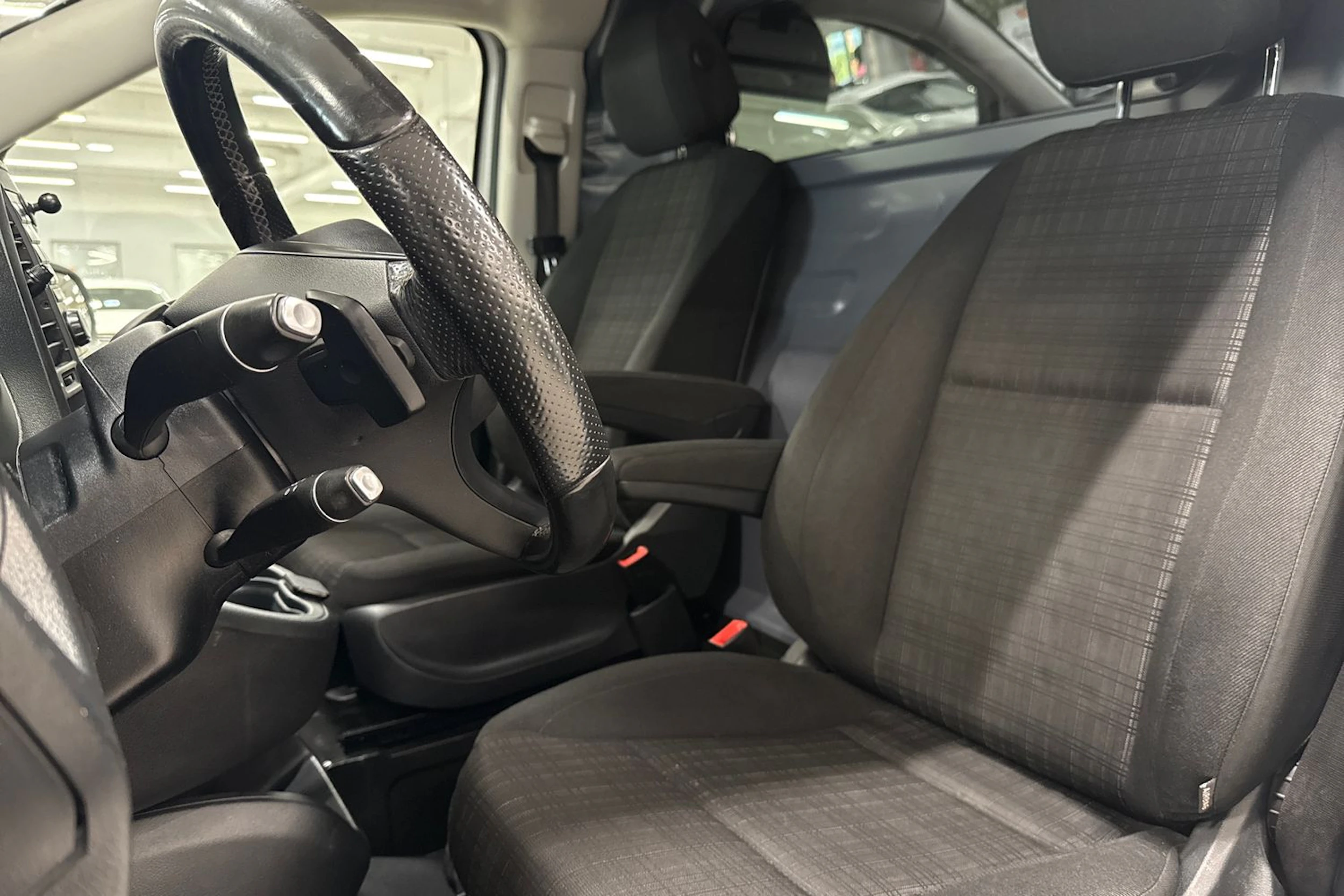 valkoinen Mercedes-Benz Vito 2017 kuva 14.