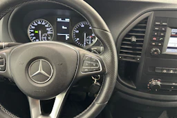 valkoinen Mercedes-Benz Vito 2017 kuva 12.