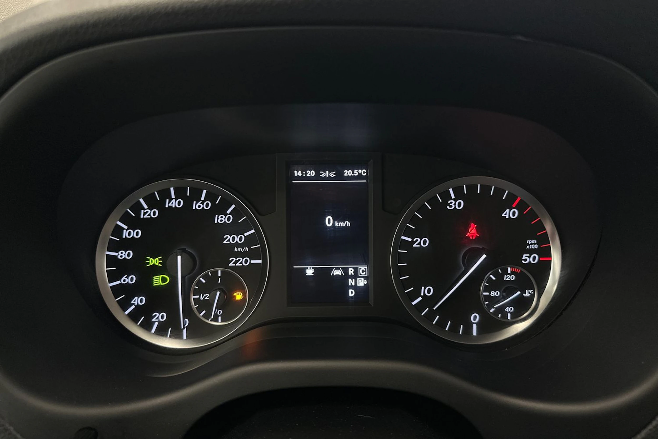 valkoinen Mercedes-Benz Vito 2017 kuva 13.