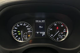 valkoinen Mercedes-Benz Vito 2017 kuva 13.