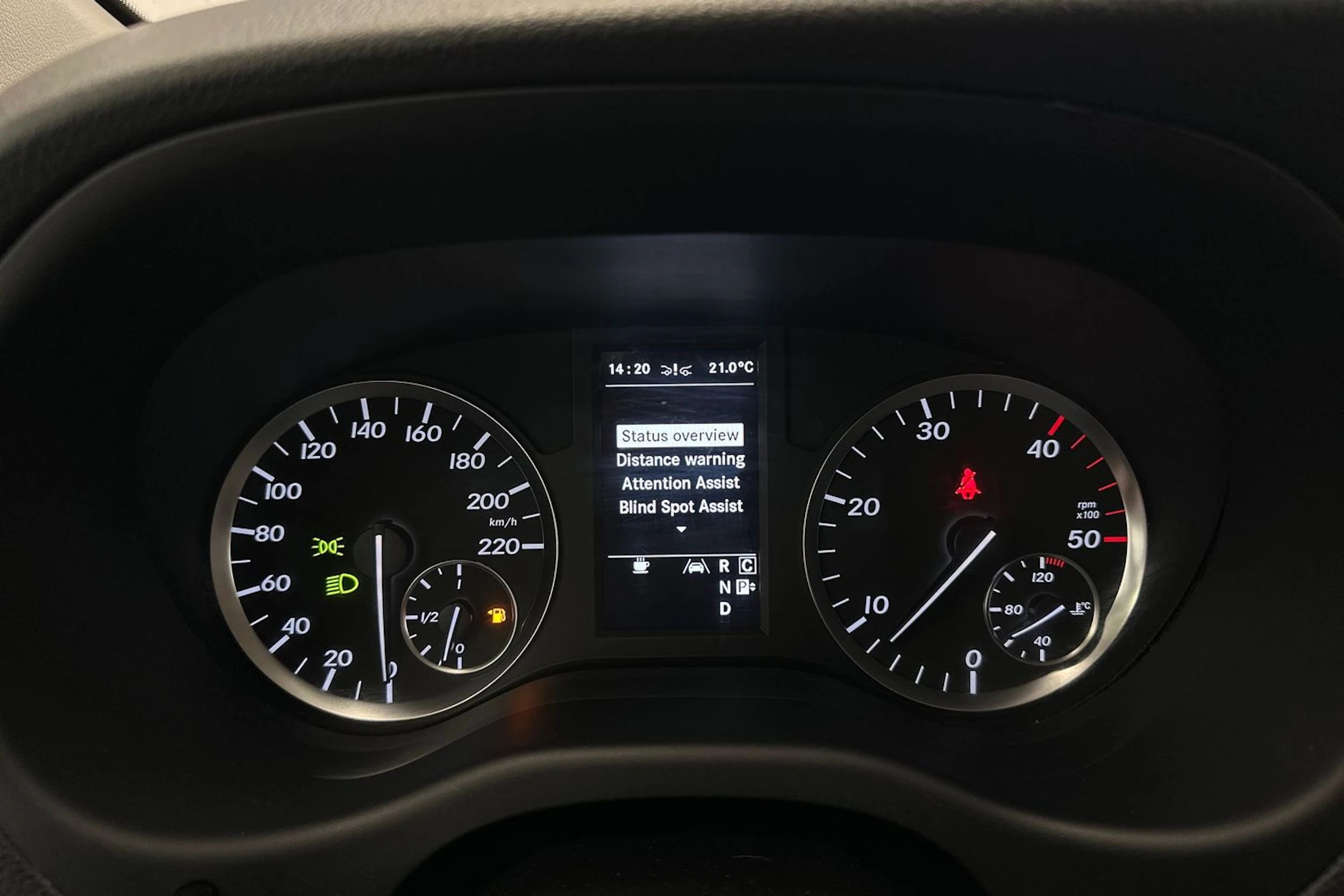 valkoinen Mercedes-Benz Vito 2017 kuva 15.