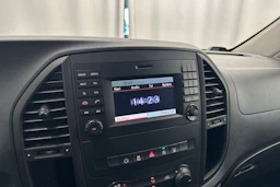 valkoinen Mercedes-Benz Vito 2017 kuva 23.