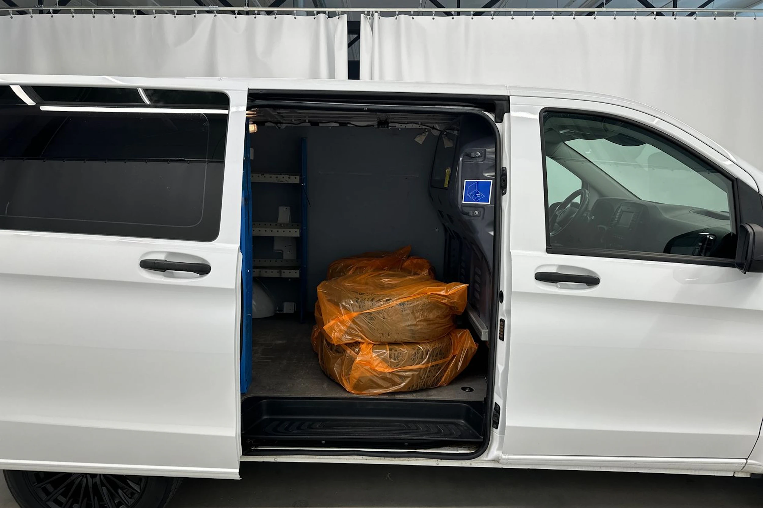 valkoinen Mercedes-Benz Vito 2017 kuva 30.