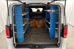 valkoinen Mercedes-Benz Vito 2017 kuva 33.