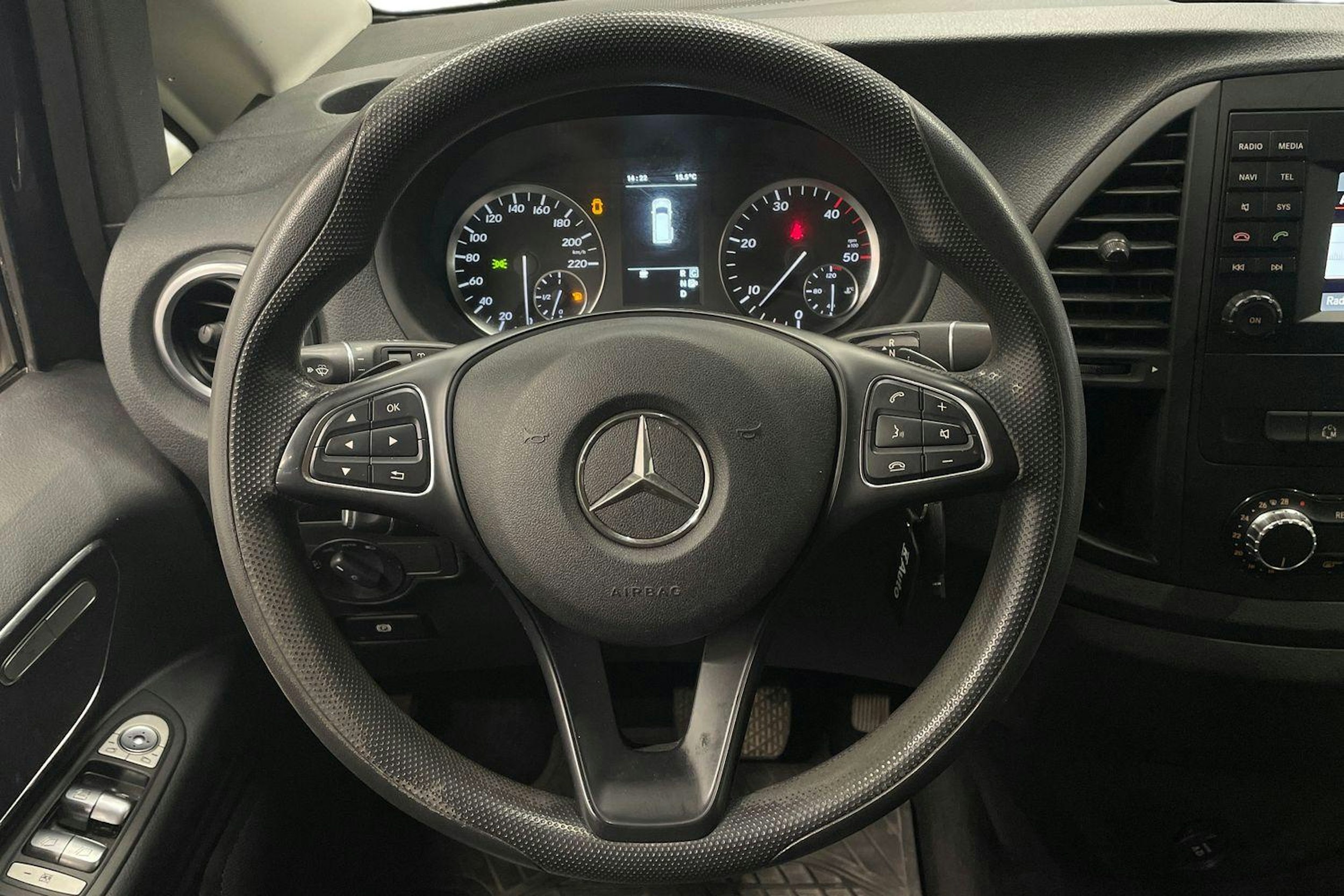 ruskea (beige) Mercedes-Benz Vito 2017 kuva 7.