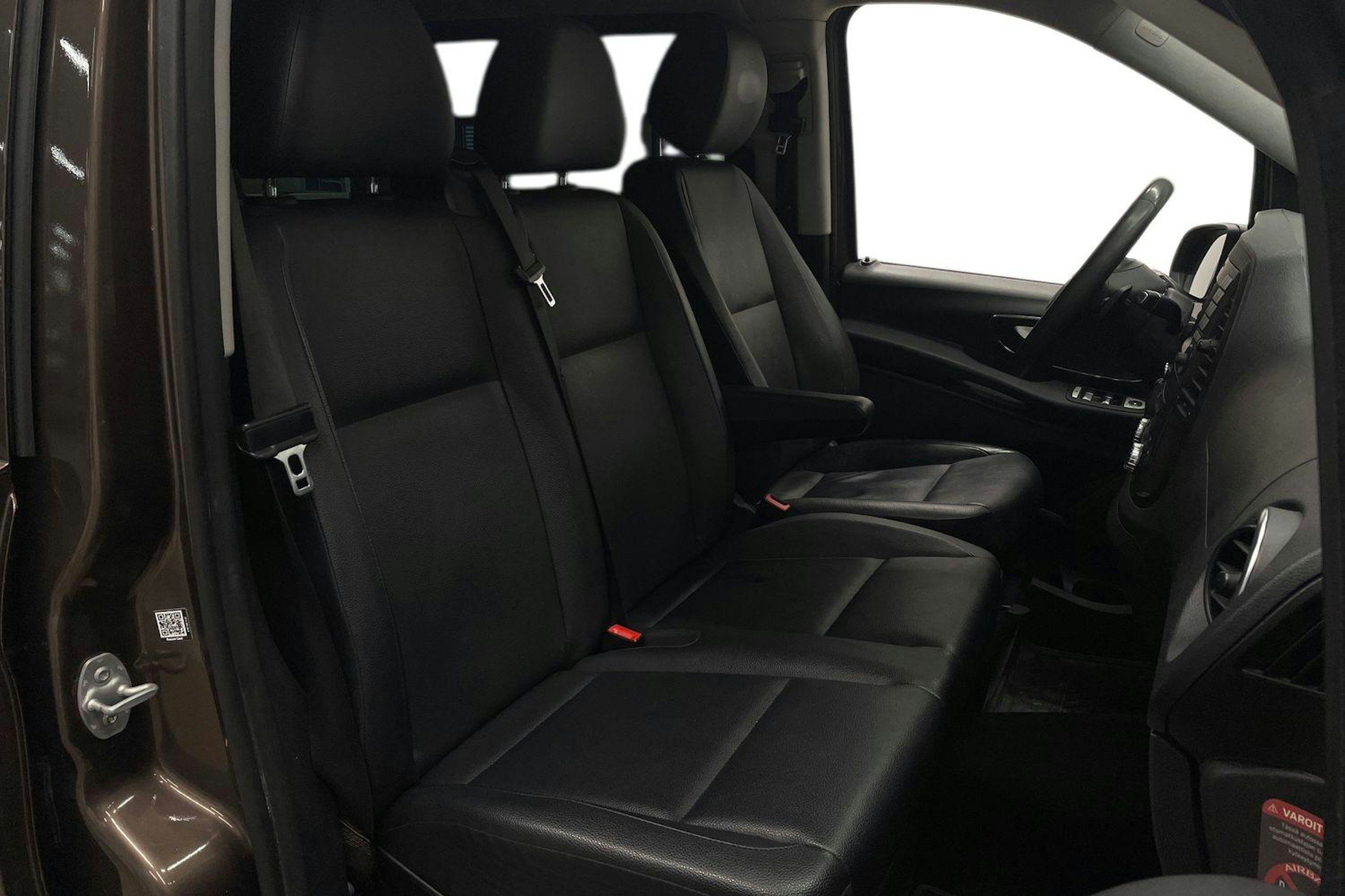 ruskea (beige) Mercedes-Benz Vito 2017 kuva 8.
